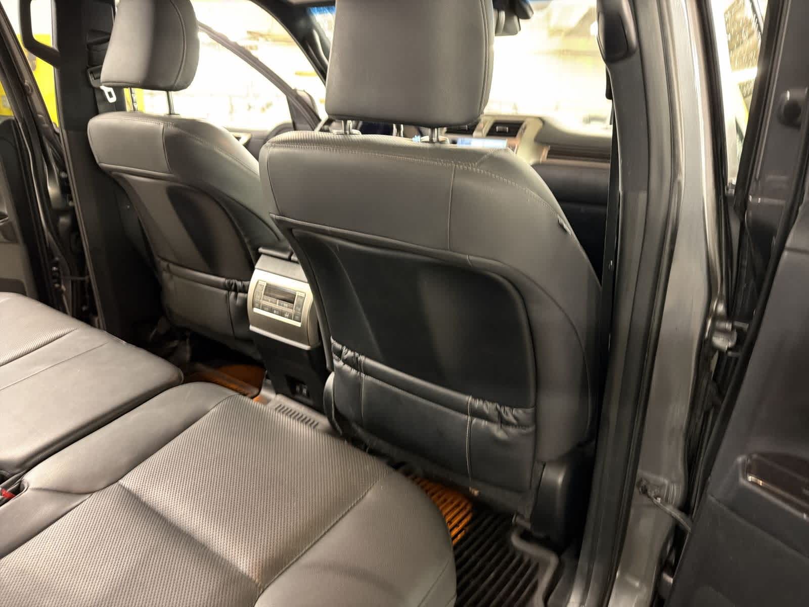 Thumbnail: 2020 Lexus GX - 22