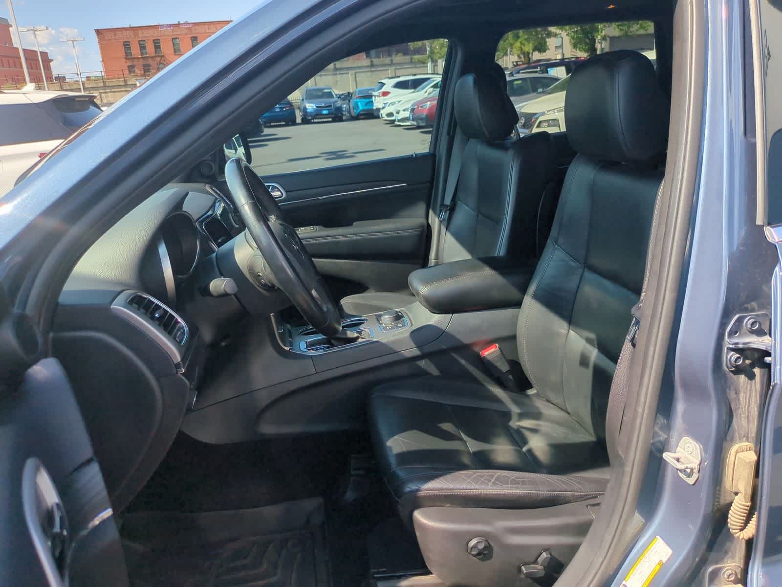 2020 Jeep Grand Cherokee Limited Edition 17