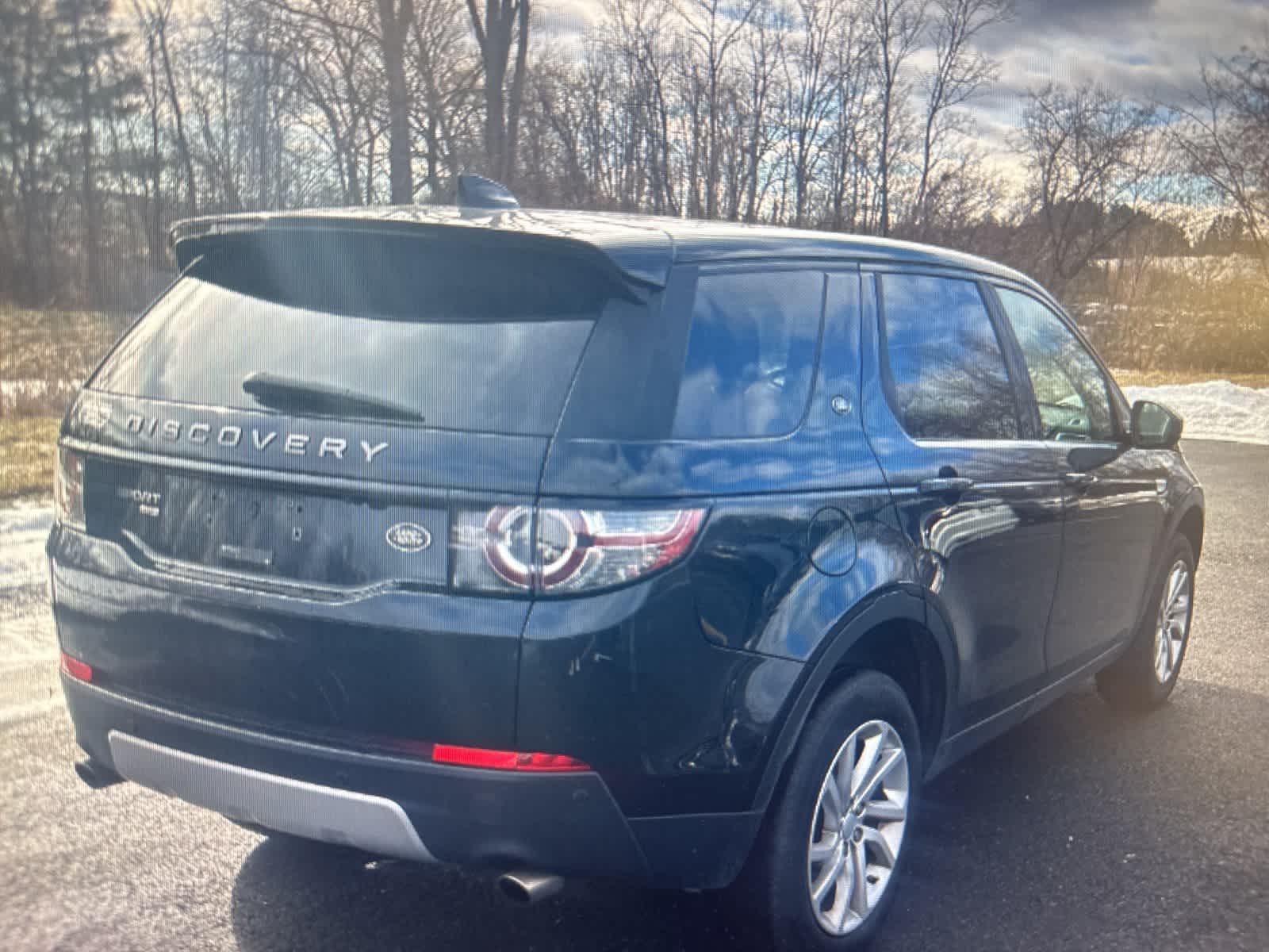 Thumbnail: 2017 Land Rover Discovery Sport - 5