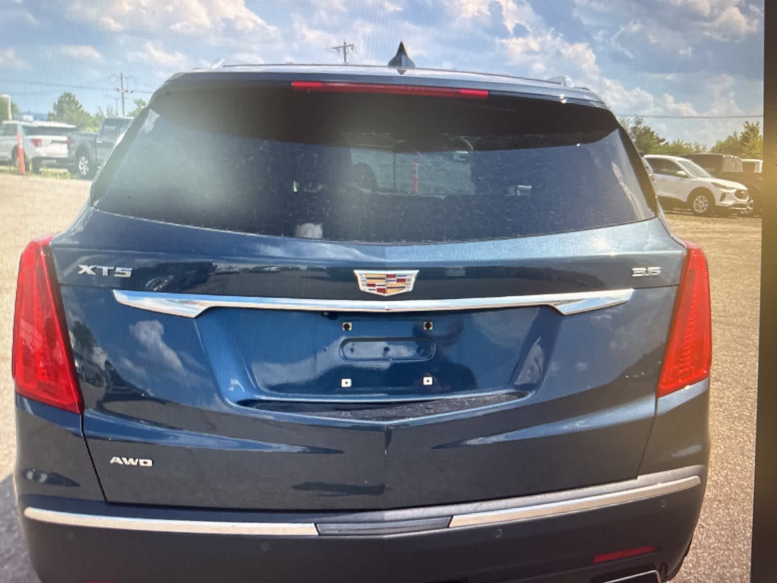 2019 Cadillac XT5 Luxury photo 3