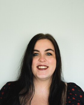 Staff member Lyndie Root from ID_2b944b