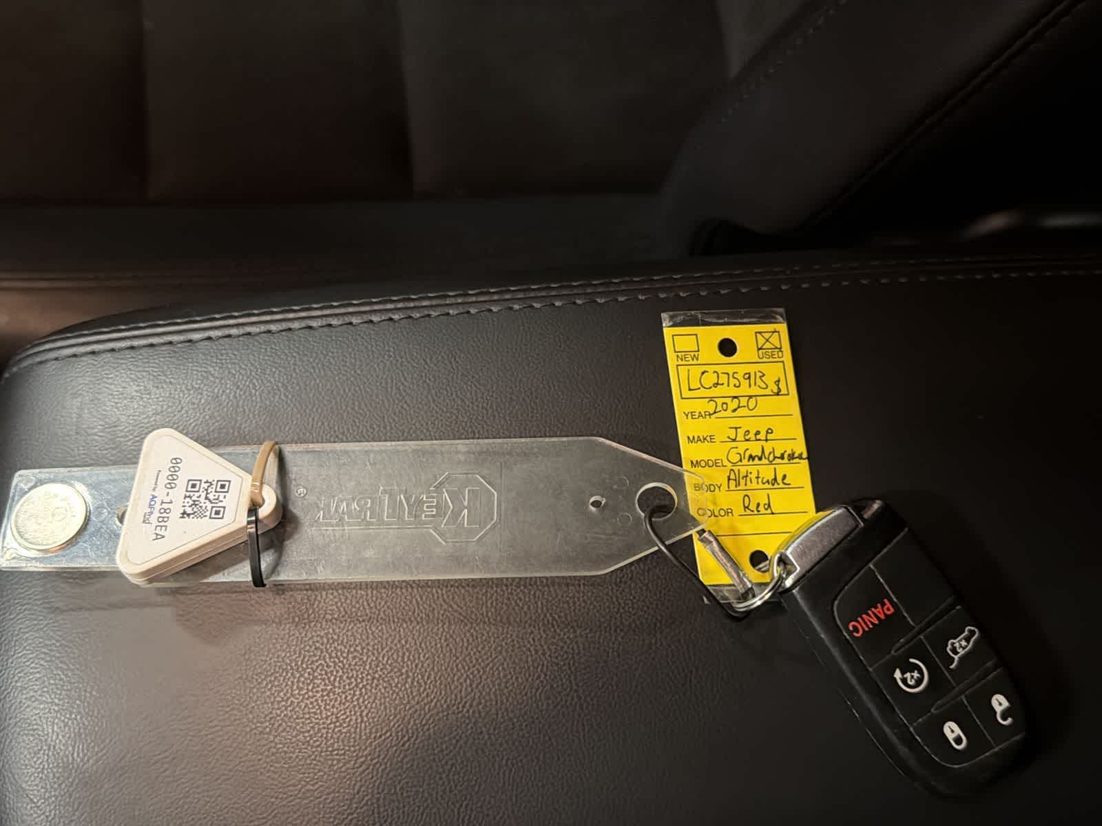 Thumbnail: 2020 Jeep Grand Cherokee - 37