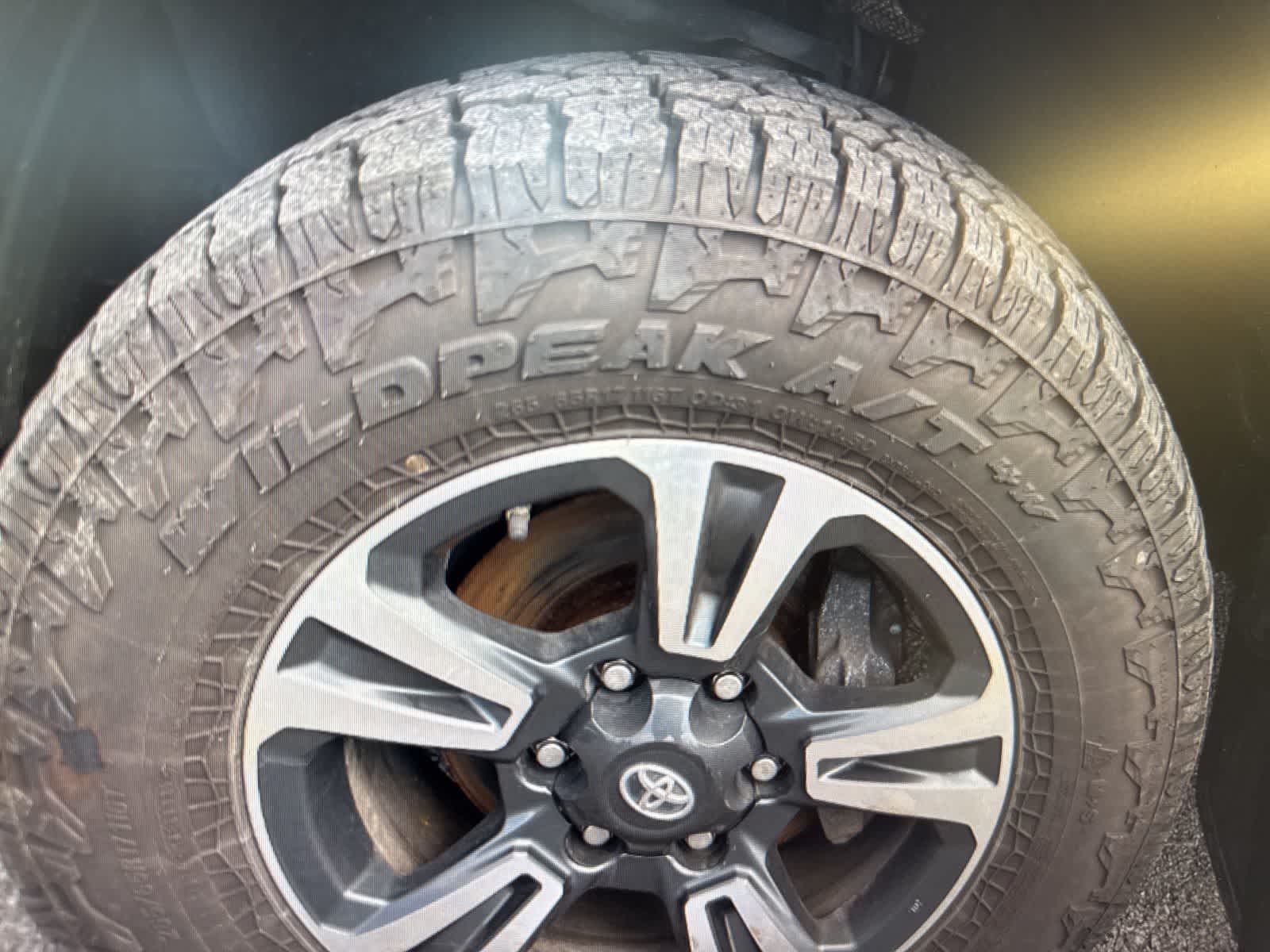 Thumbnail: 2018 Toyota Tacoma - 9