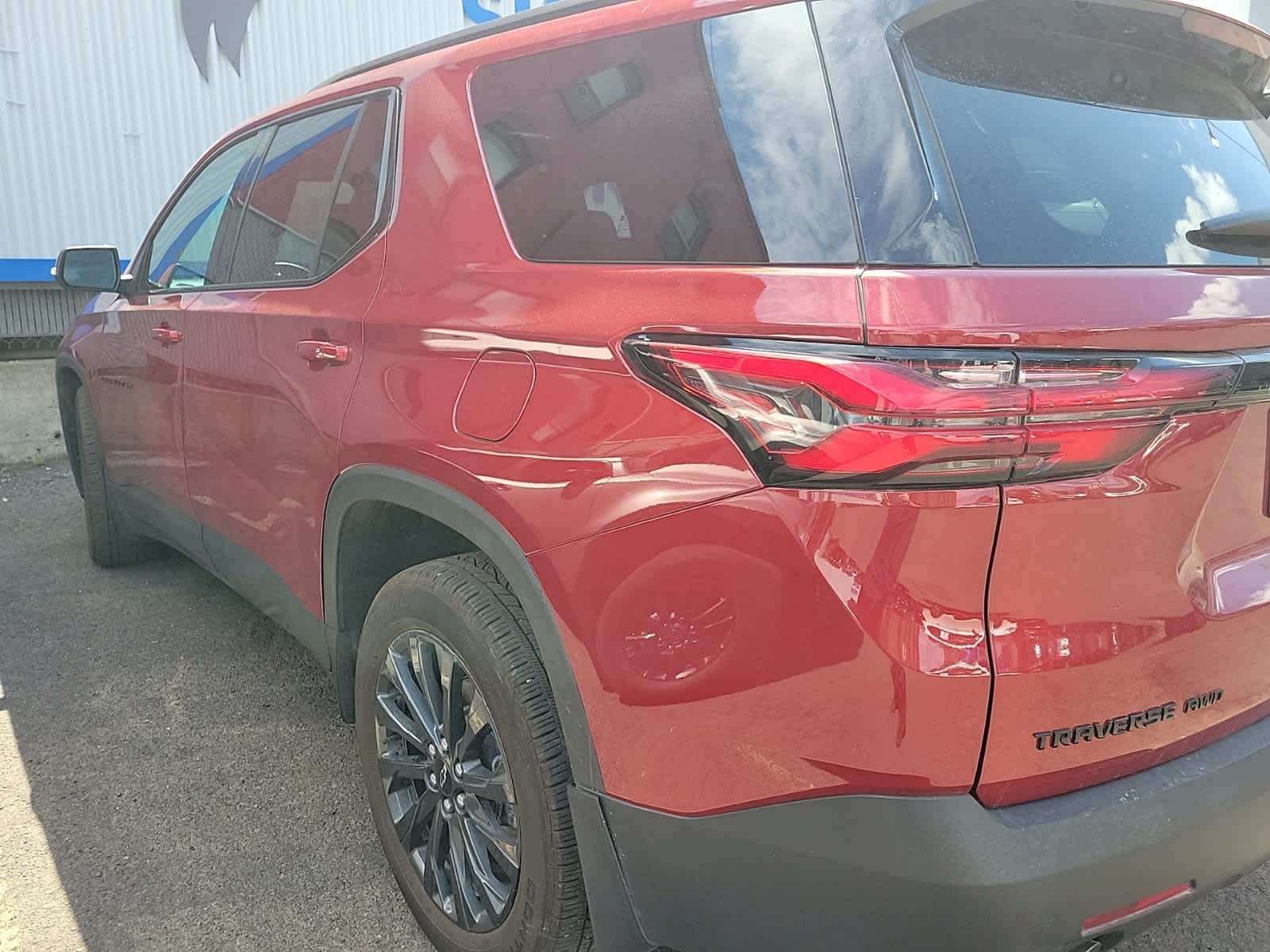 Thumbnail: 2023 Chevrolet Traverse - 4