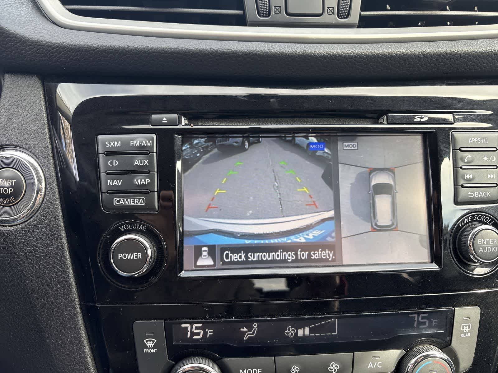 Thumbnail: 2016 Nissan Rogue - 31