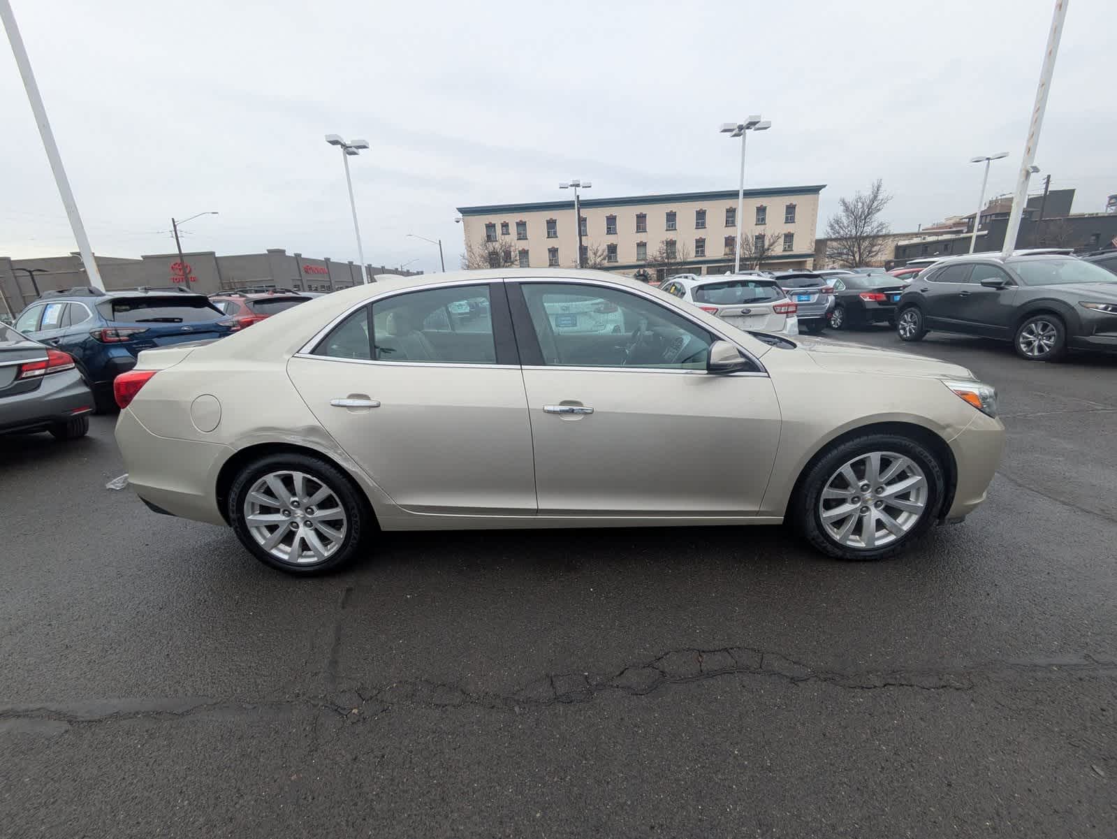 Thumbnail: 2015 Chevrolet Malibu - 5