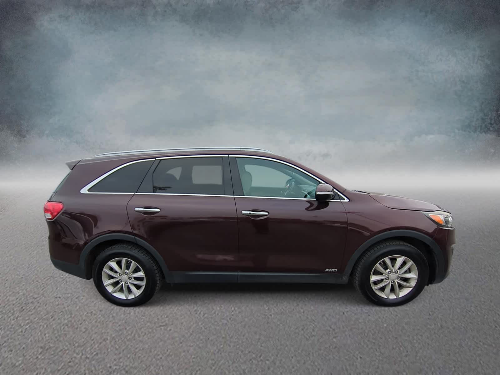 Thumbnail: 2017 Kia Sorento - 9