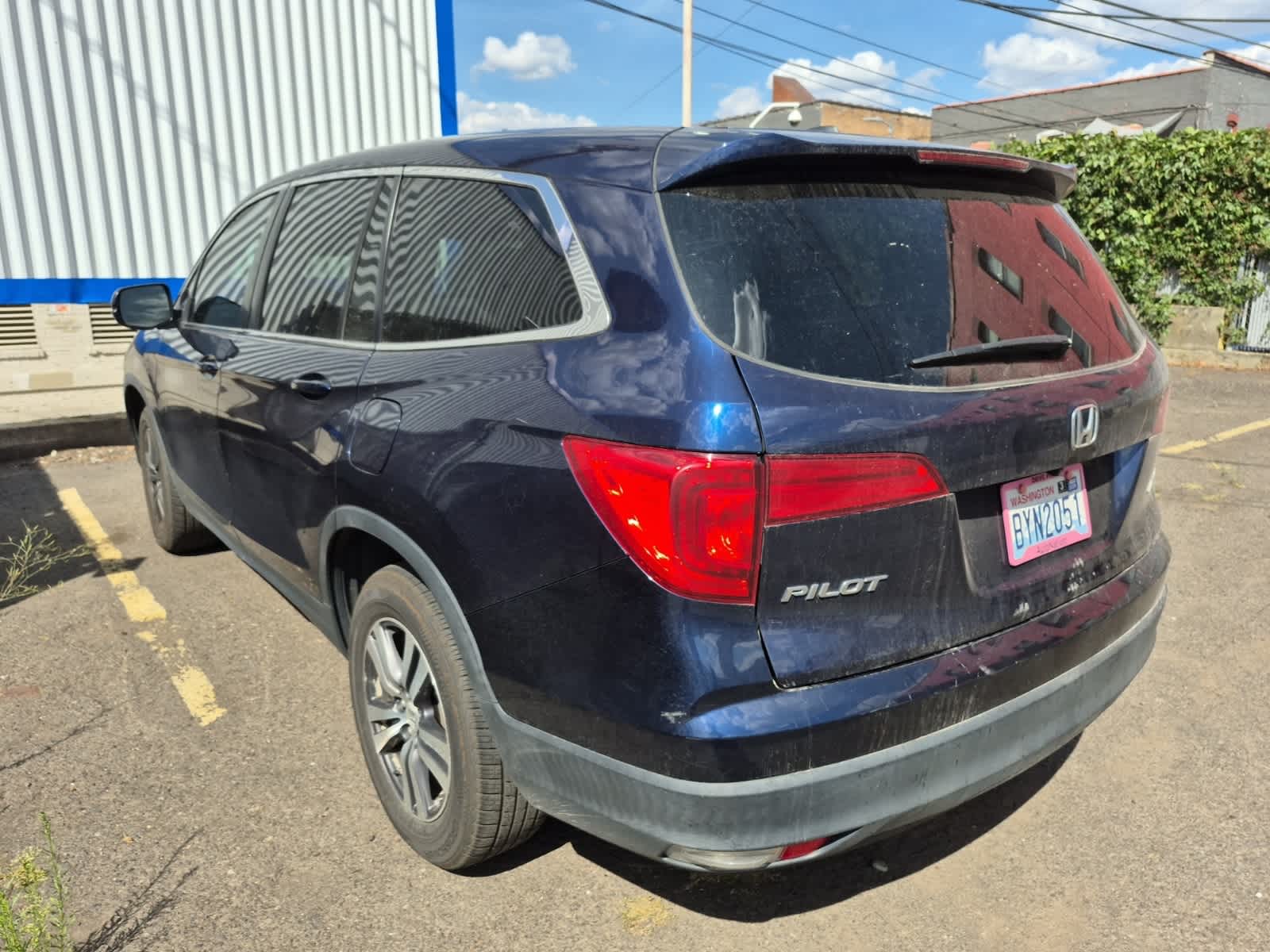 Thumbnail: 2018 Honda Pilot - 3
