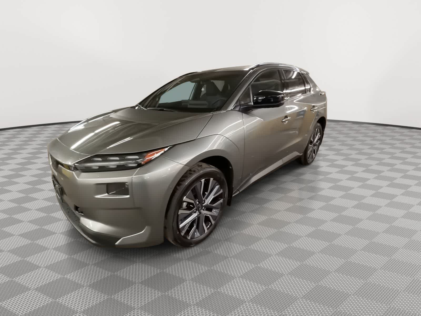 Thumbnail: 2026 Subaru Solterra - 4