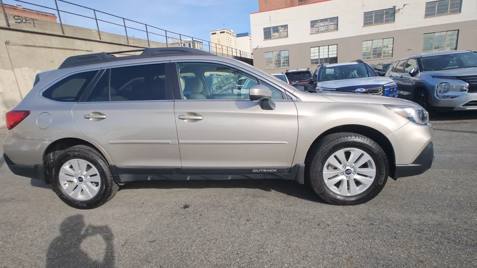 Thumbnail: 2018 Subaru Outback - 9