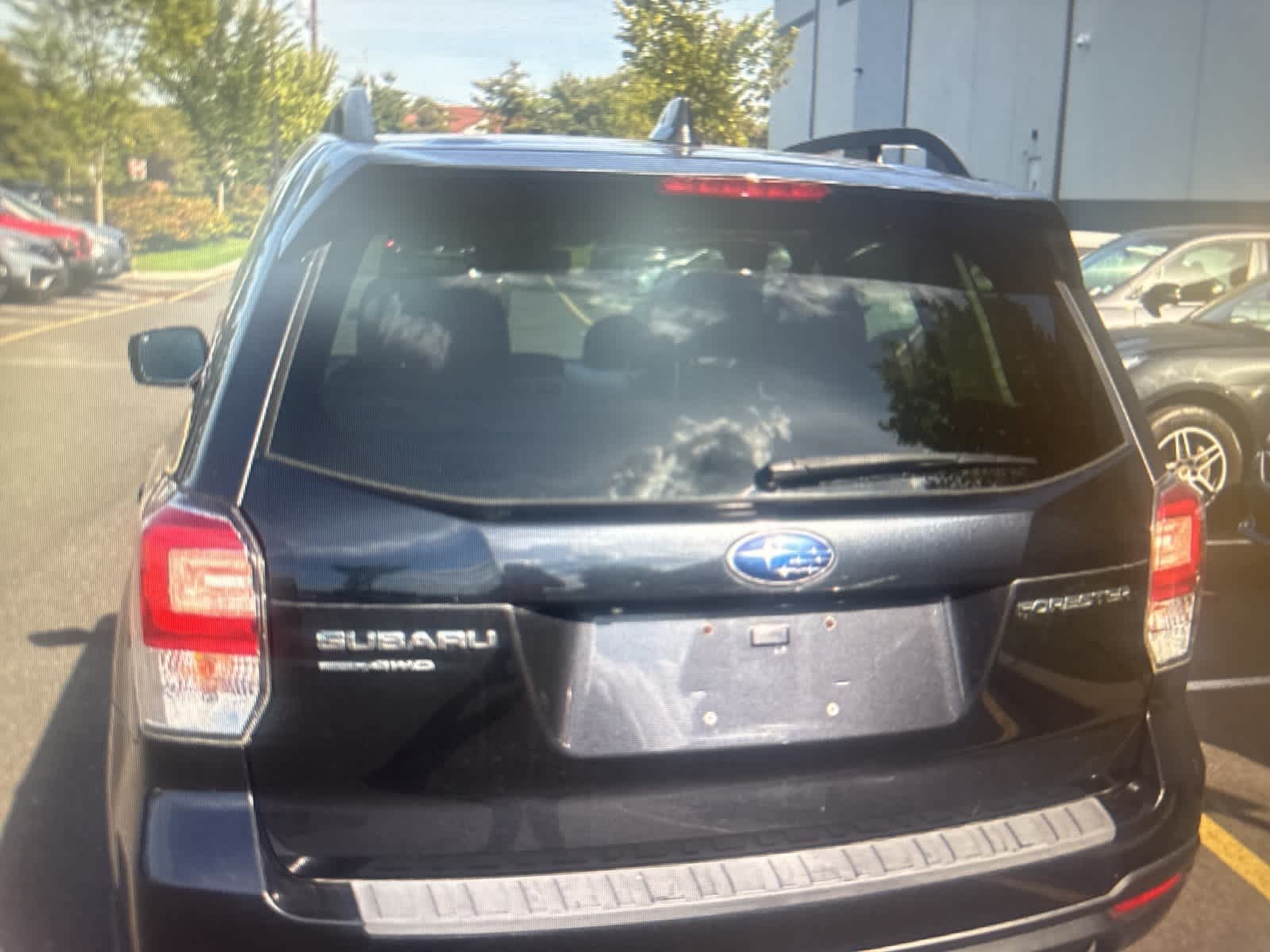 2018 Subaru Forester Premium photo 4