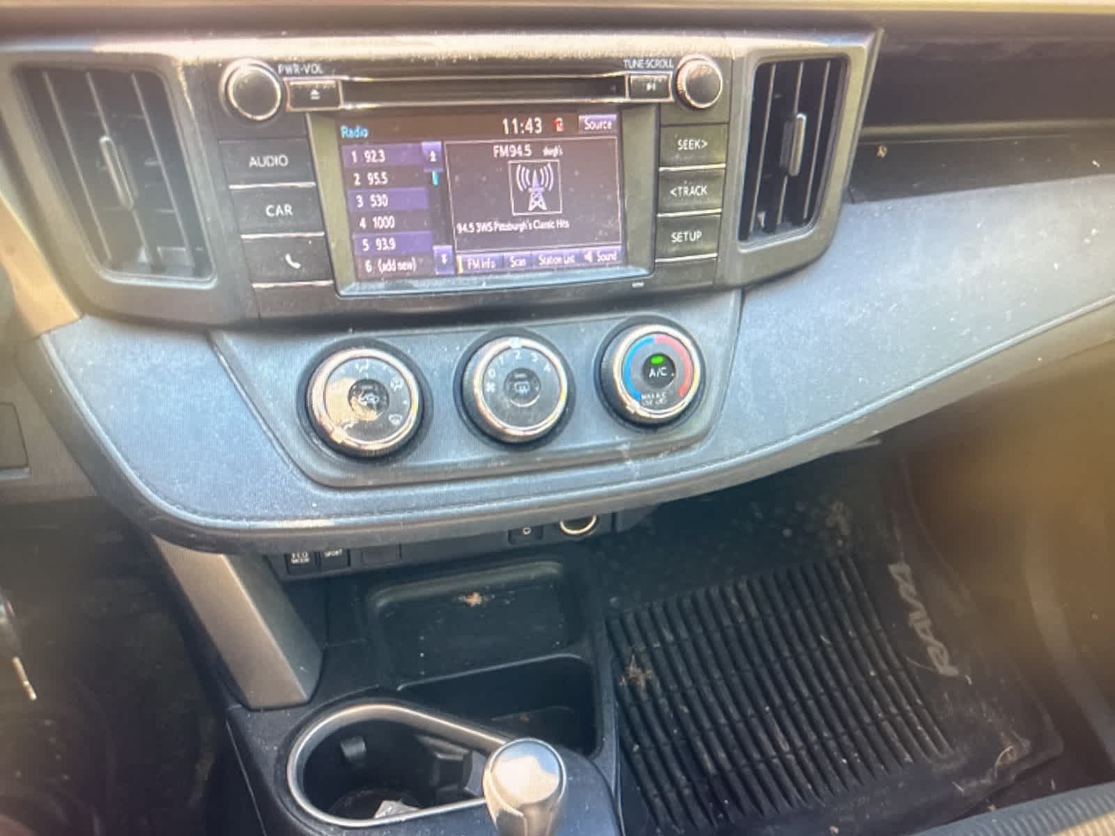 Thumbnail: 2018 Toyota RAV4 - 14