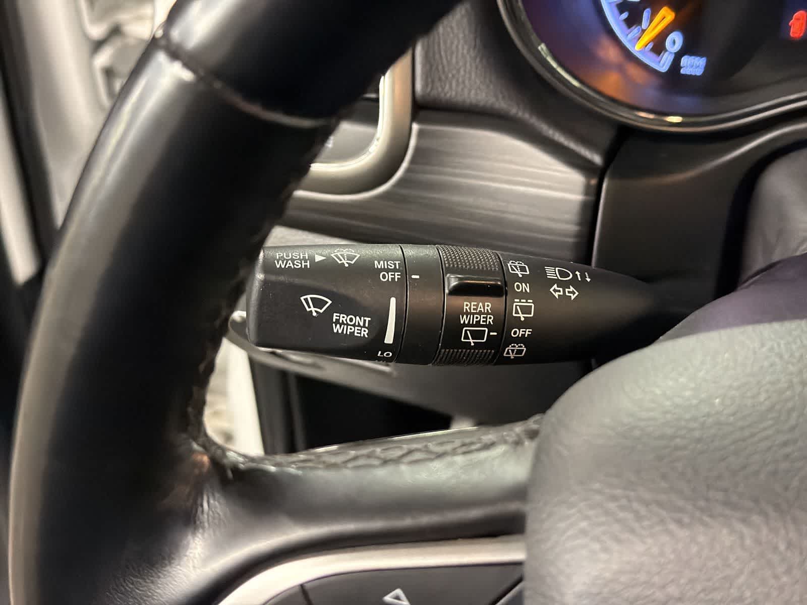 Thumbnail: 2021 Jeep Grand Cherokee - 28