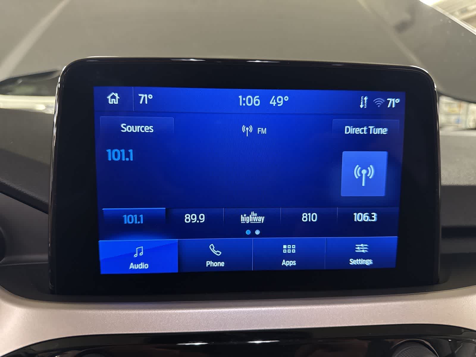 Thumbnail: 2022 Ford Escape - 28