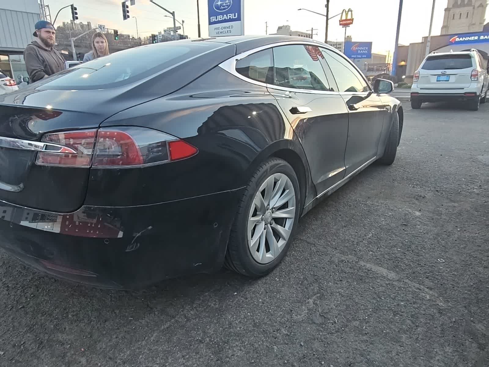 Thumbnail: 2016 Tesla Model S - 4