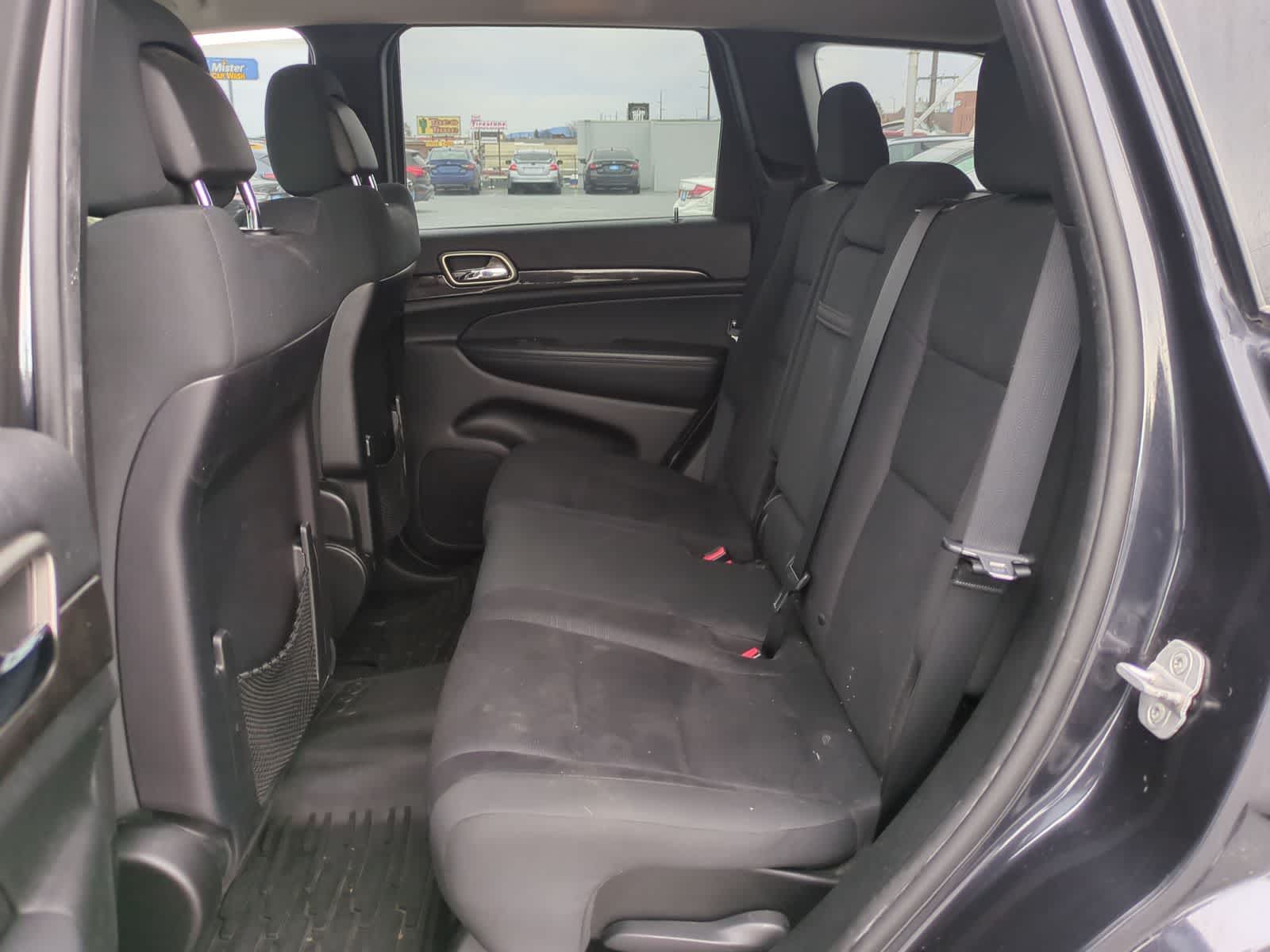 Thumbnail: 2012 Jeep Grand Cherokee - 19