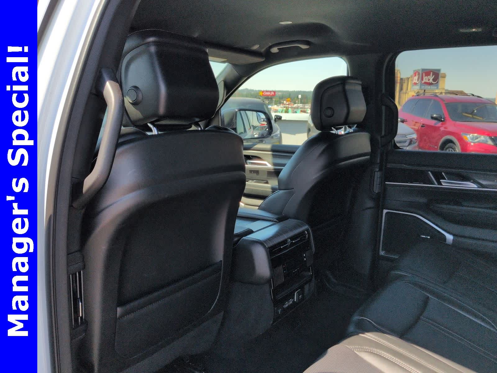 Thumbnail: 2023 Jeep Wagoneer - 19