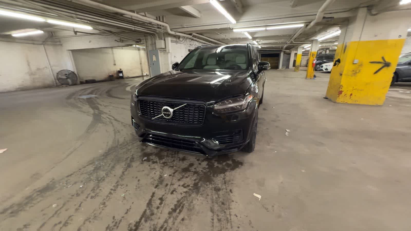 Thumbnail: 2020 Volvo XC90 - 3