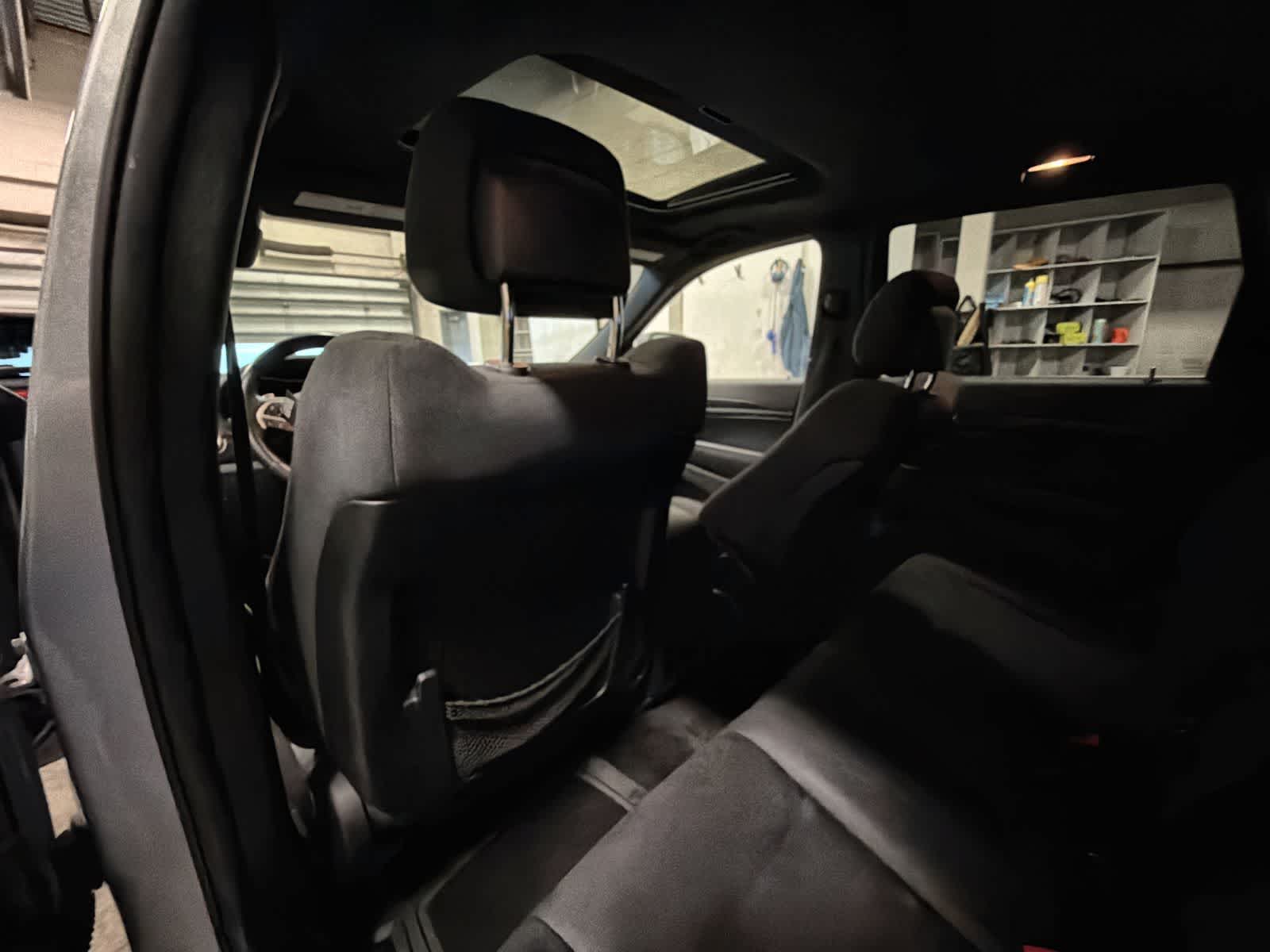 Thumbnail: 2015 Jeep Grand Cherokee - 19