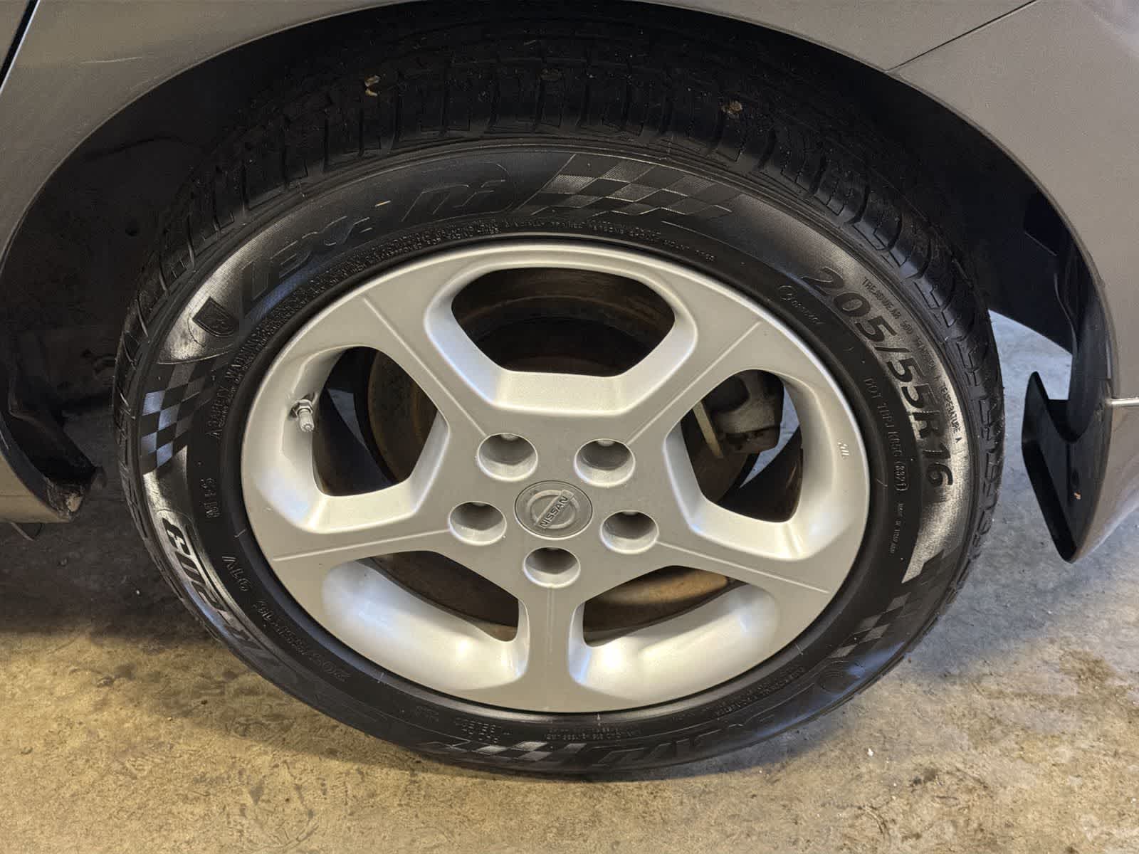 Thumbnail: 2015 Nissan Leaf - 13