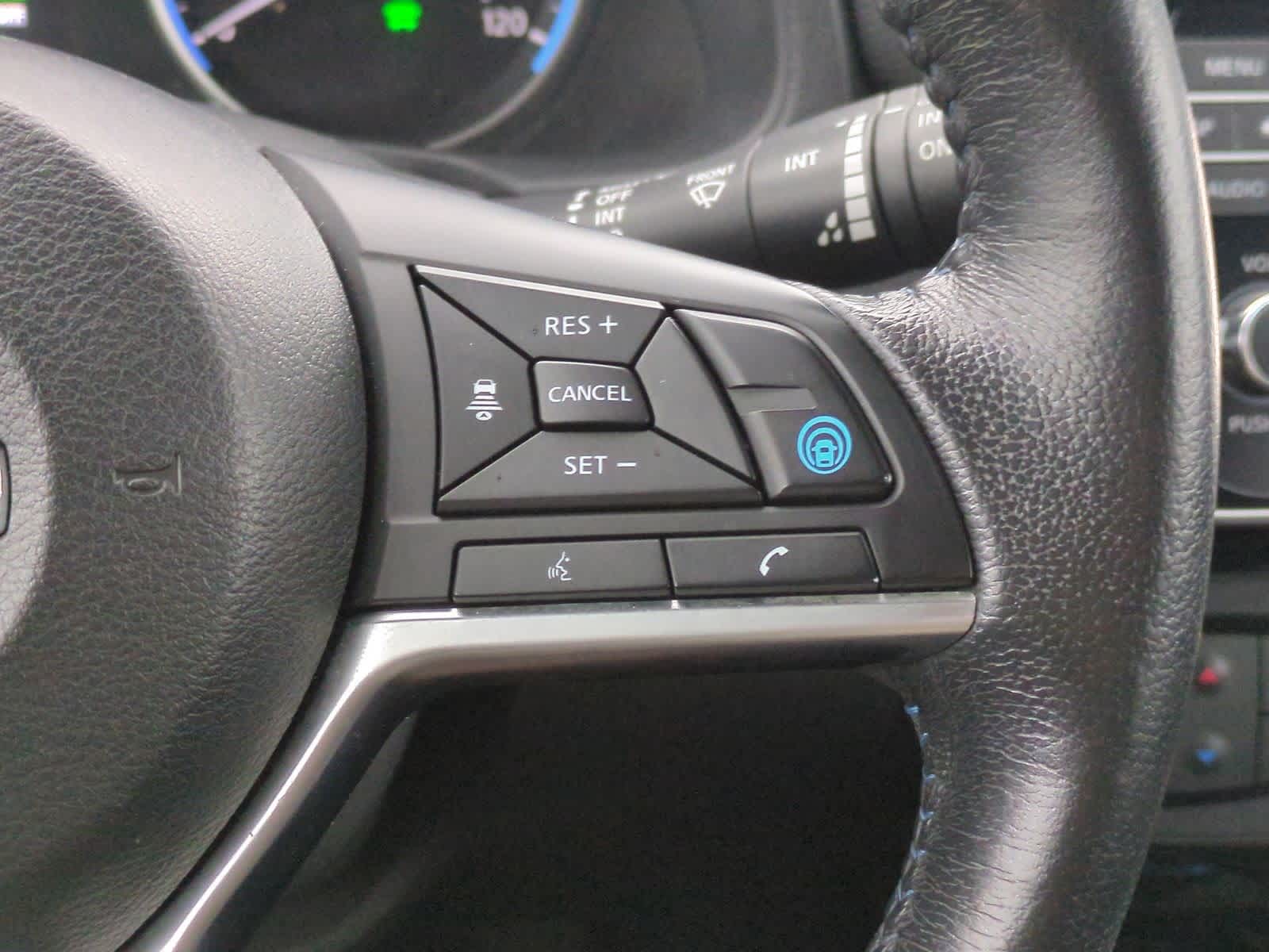 Thumbnail: 2018 Nissan Leaf - 24