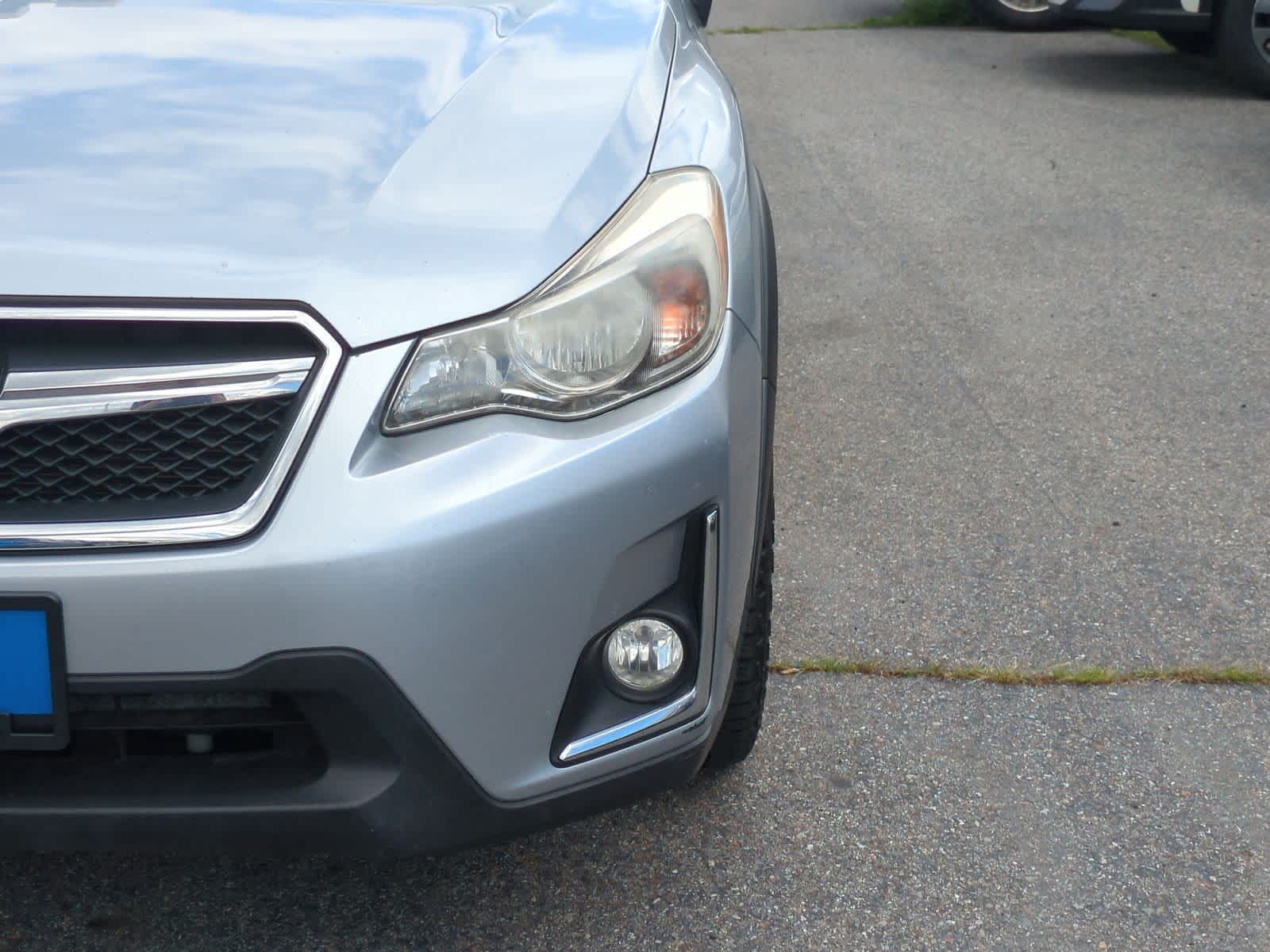 Thumbnail: 2017 Subaru Crosstrek - 11