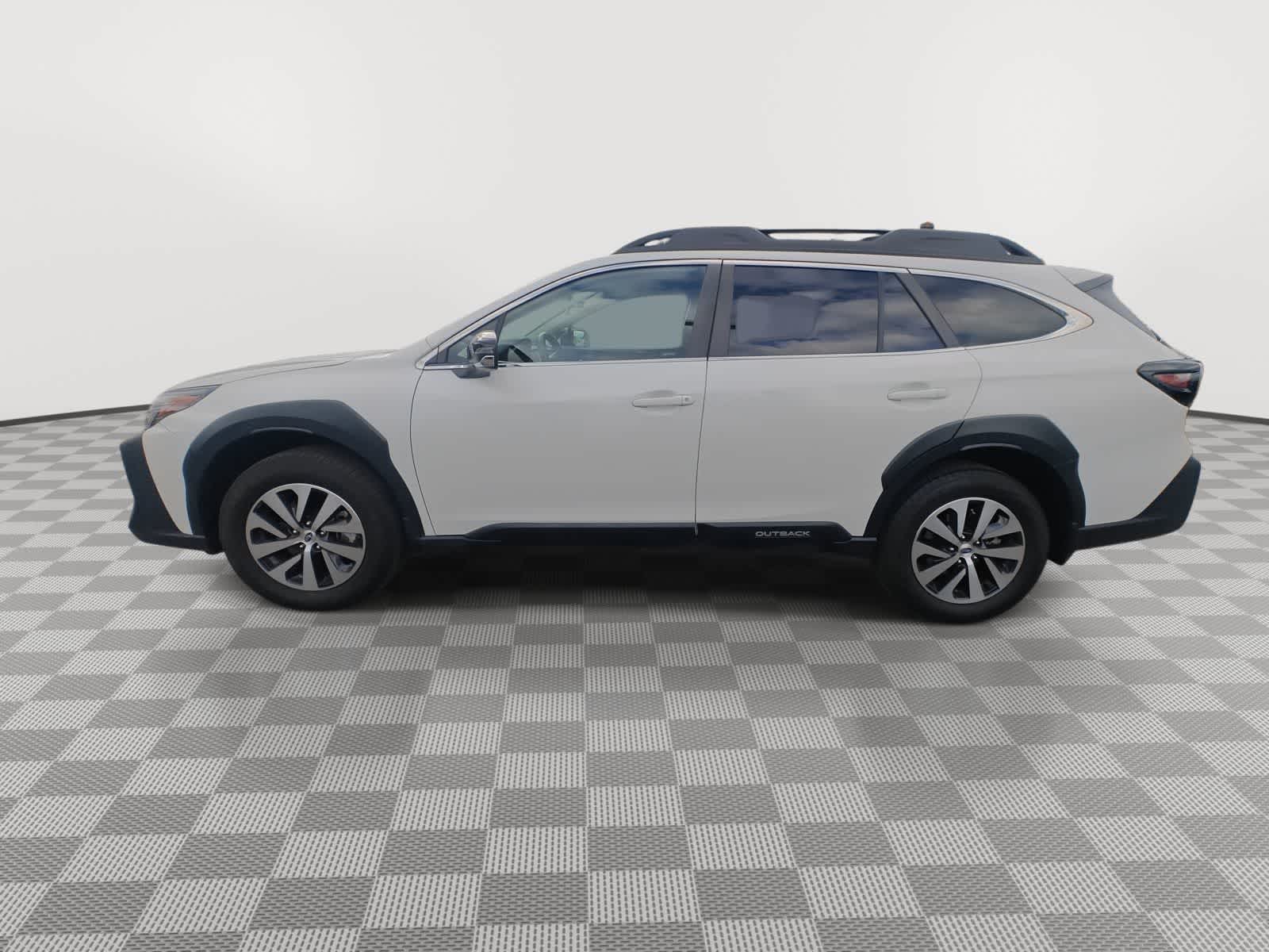 Thumbnail: 2023 Subaru Outback - 6