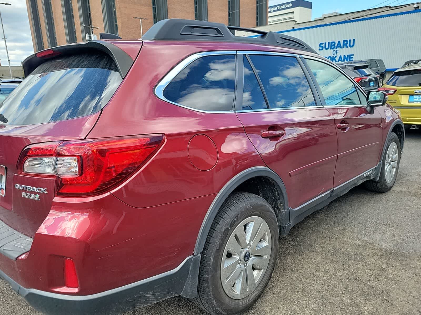 Thumbnail: 2016 Subaru Outback - 3