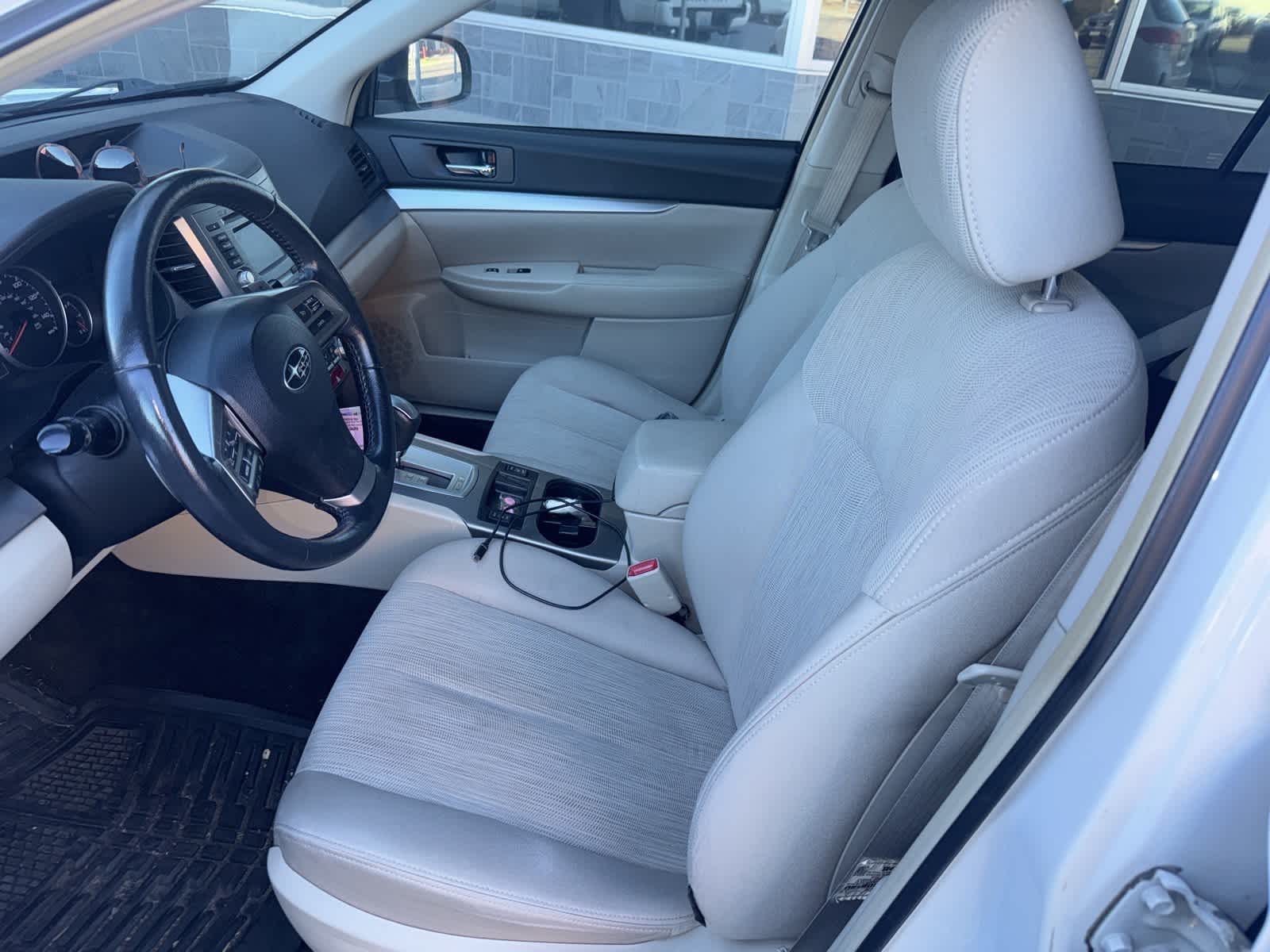 Thumbnail: 2014 Subaru Outback - 5