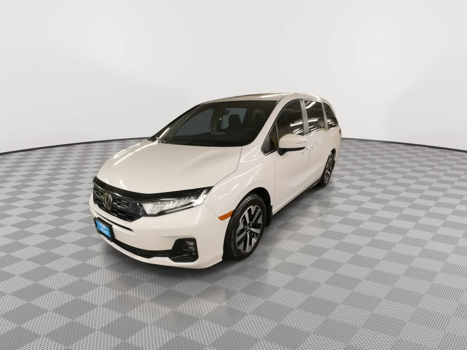Thumbnail: 2025 Honda Odyssey - 3