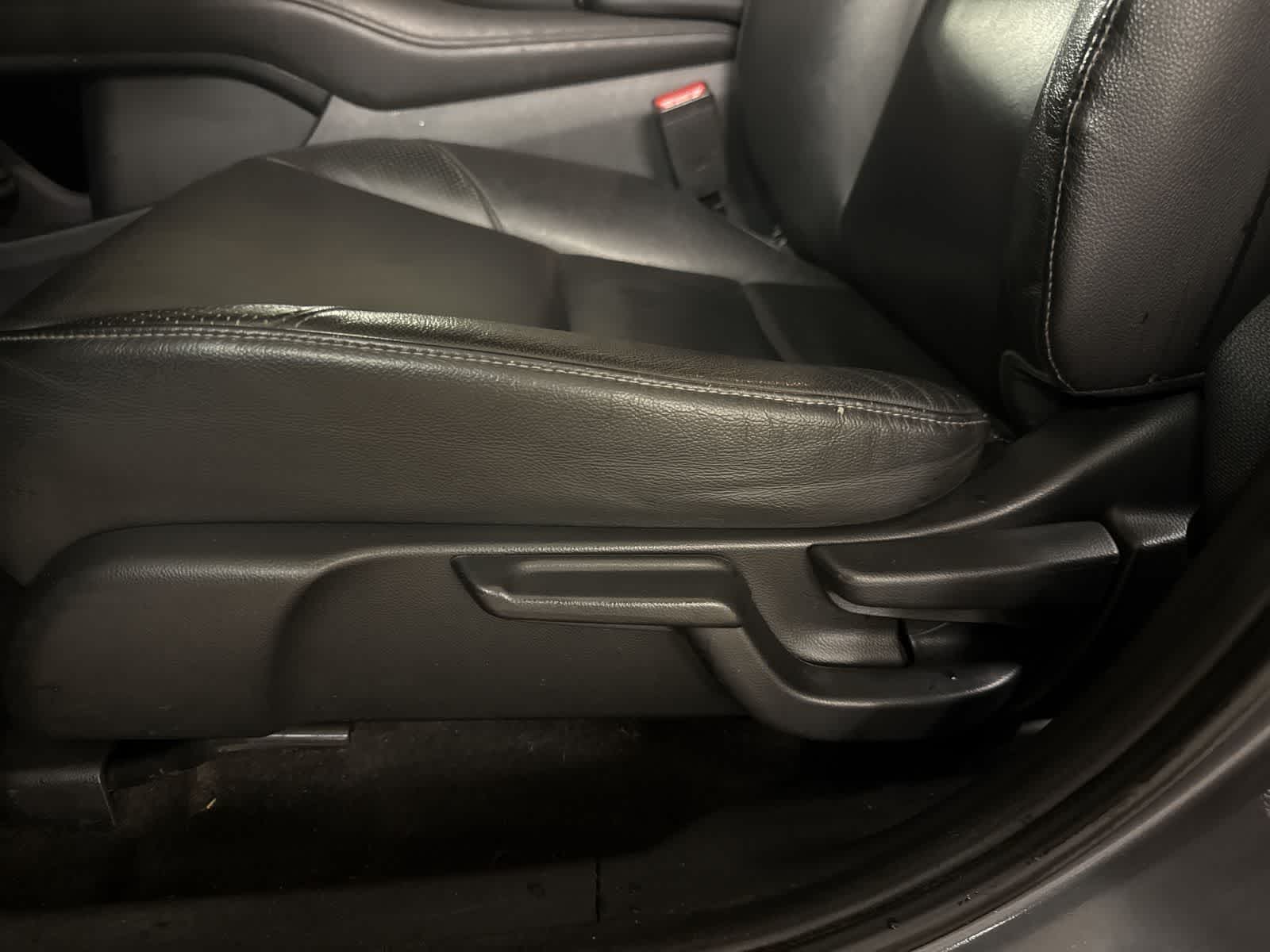 Thumbnail: 2017 Honda HR-V - 16