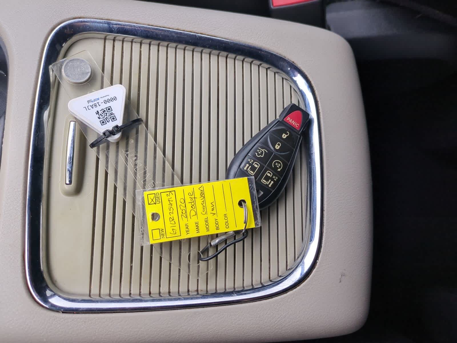 Thumbnail: 2020 Dodge Grand Caravan - 32