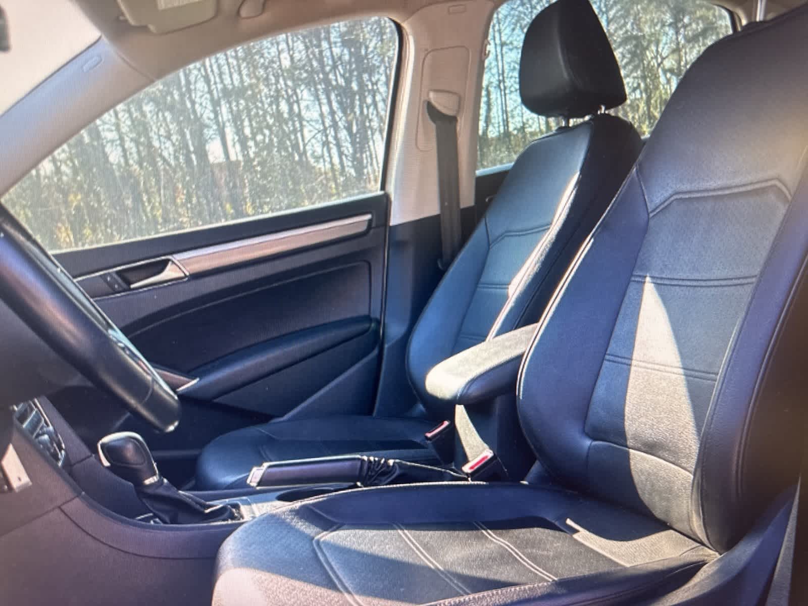 Thumbnail: 2018 Volkswagen Passat - 11