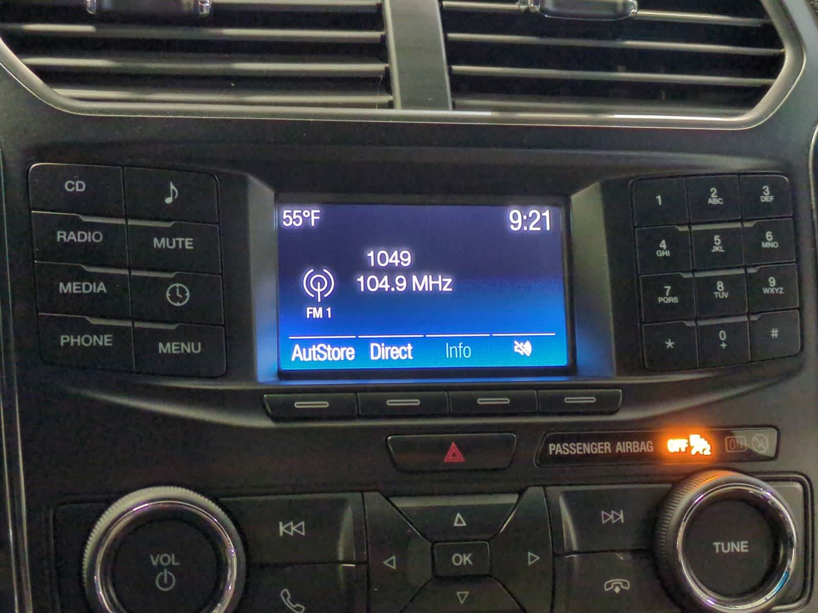 Thumbnail: 2017 Ford Explorer - 30