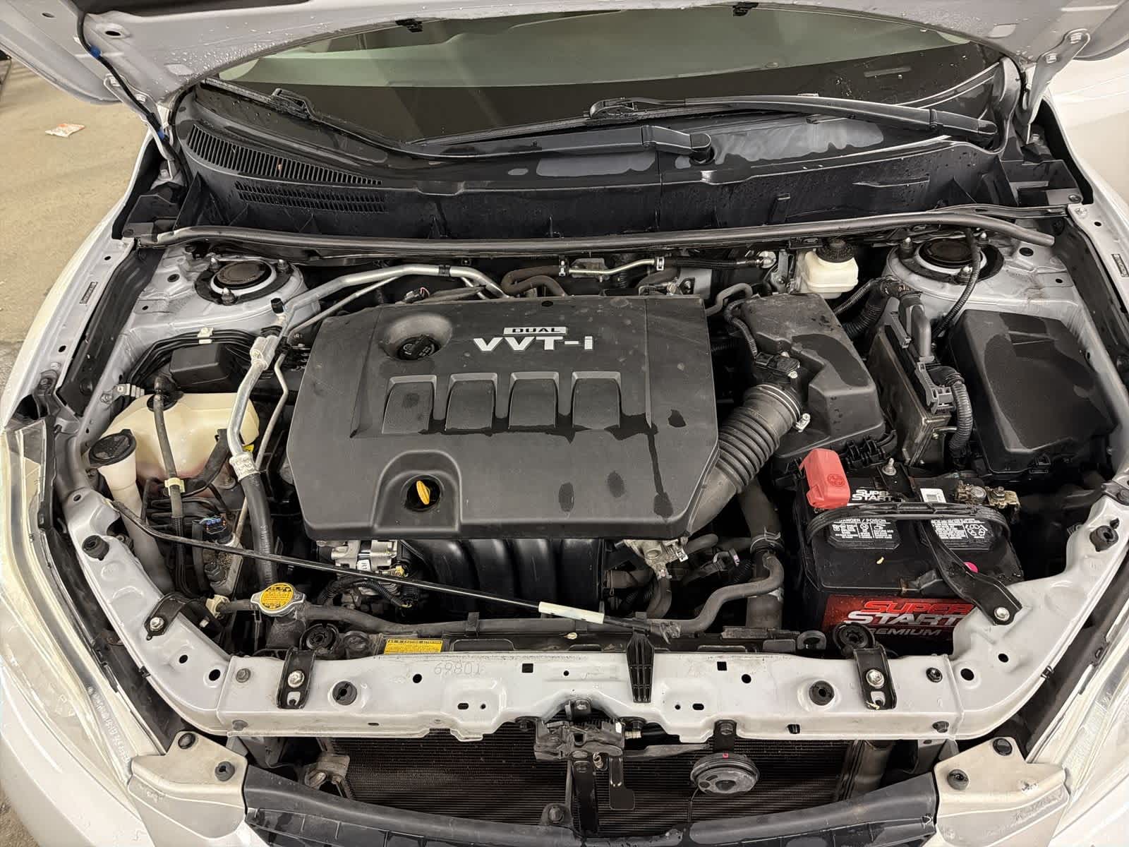 Thumbnail: 2010 Toyota Matrix - 14