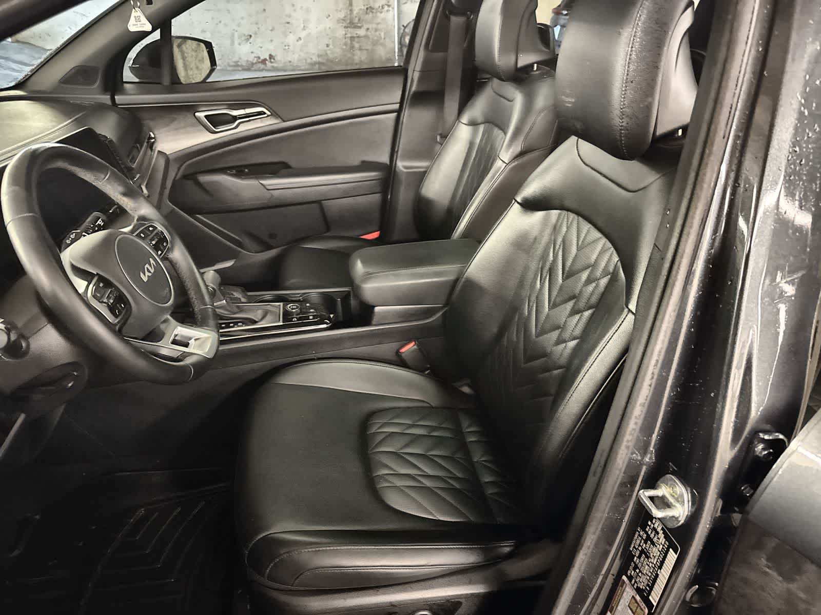 Thumbnail: 2023 Kia Sportage - 14