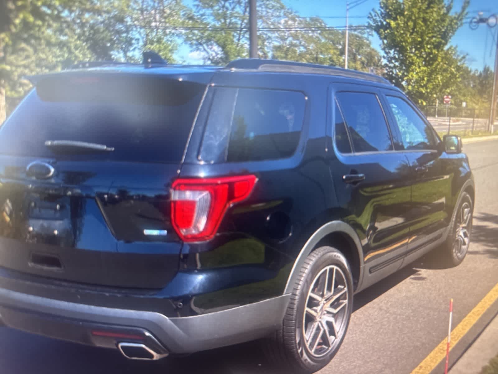 Thumbnail: 2017 Ford Explorer - 5