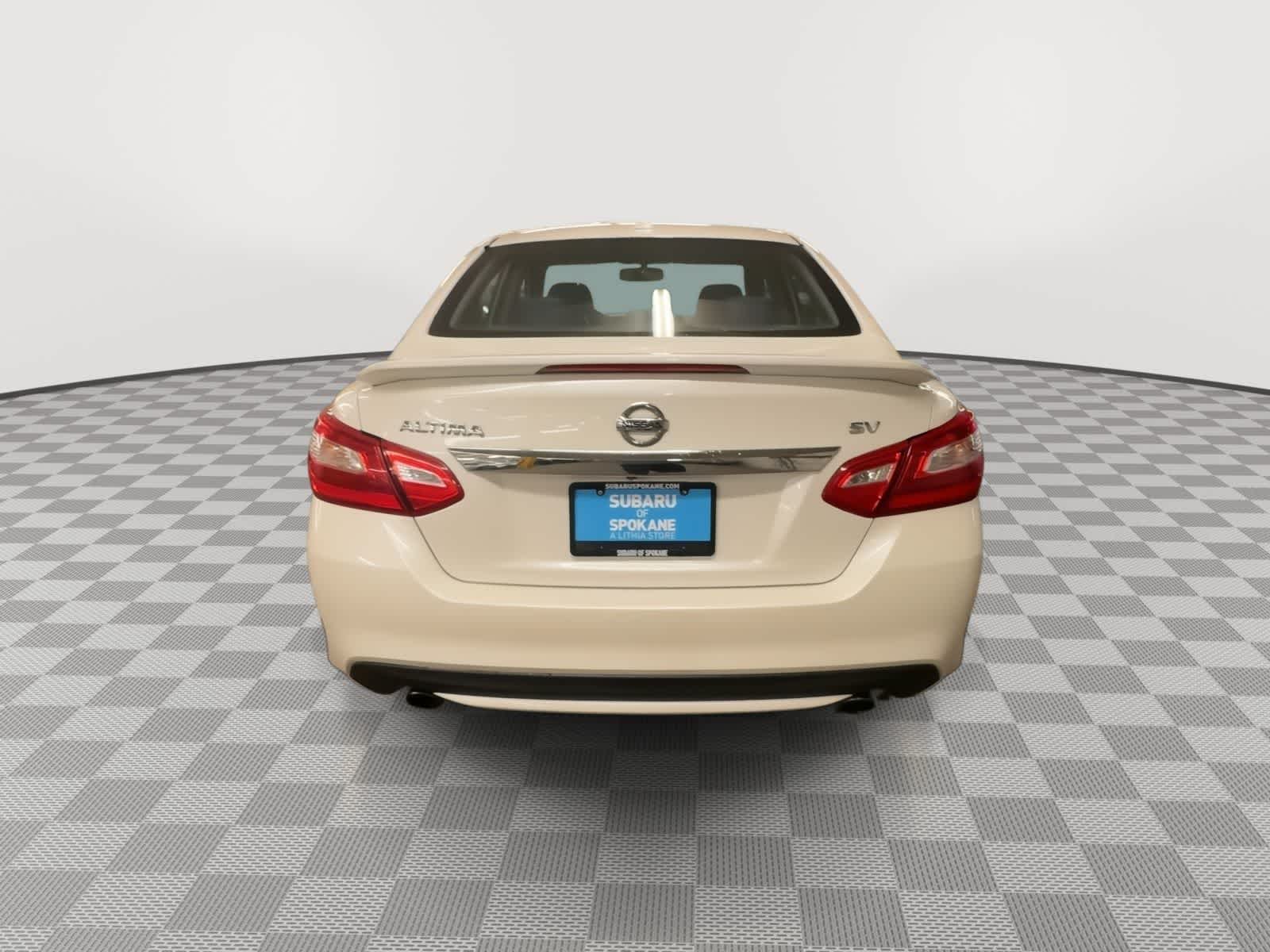 Thumbnail: 2017 Nissan Altima - 7