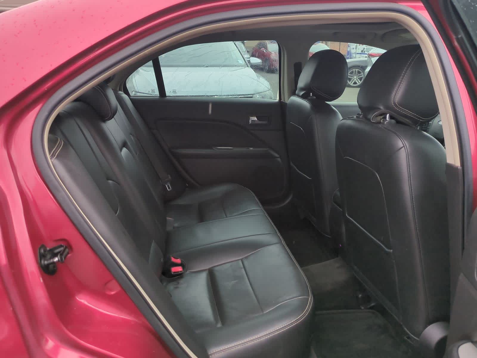 Thumbnail: 2012 Ford Fusion - 22