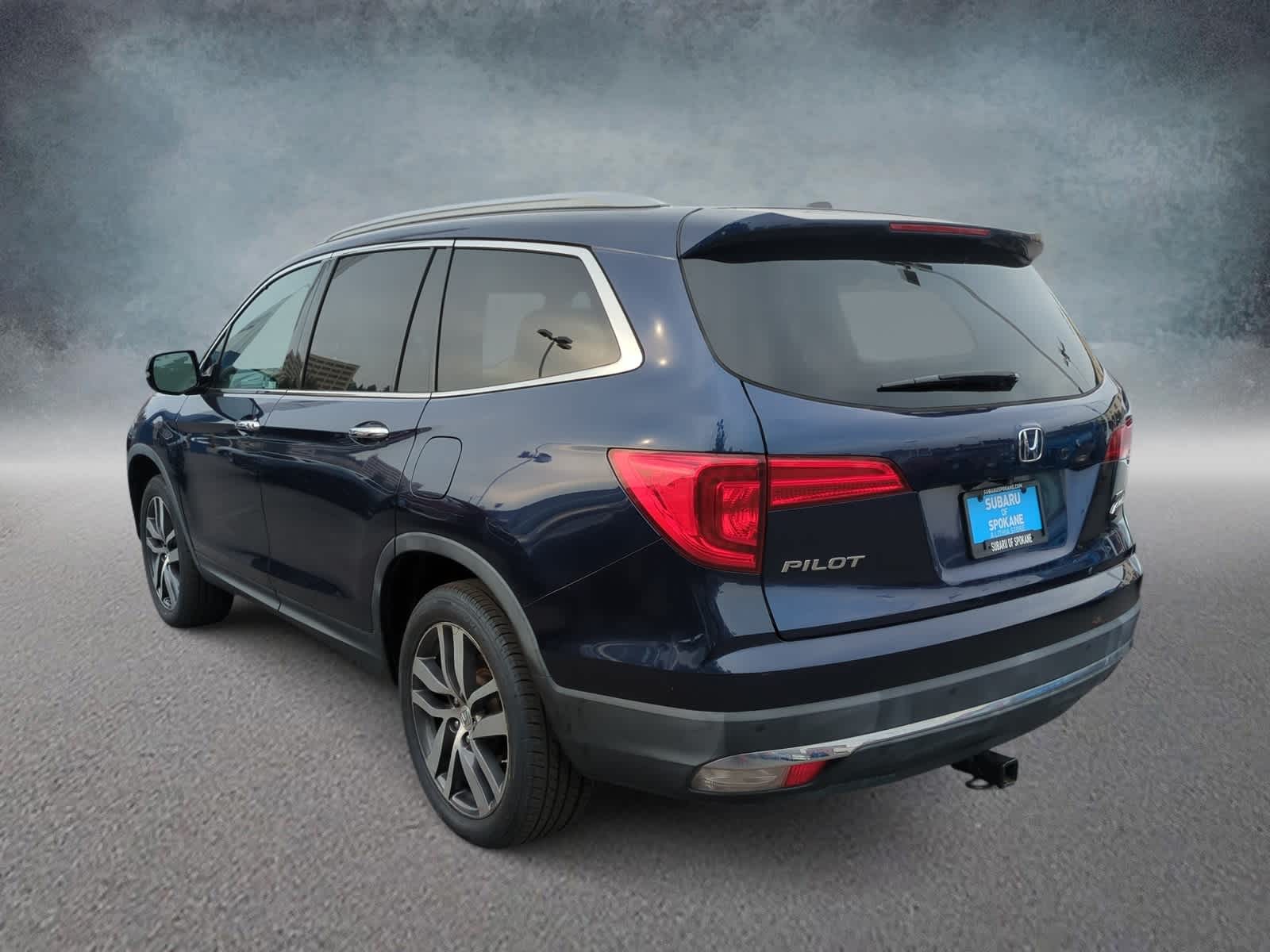 Thumbnail: 2018 Honda Pilot - 6