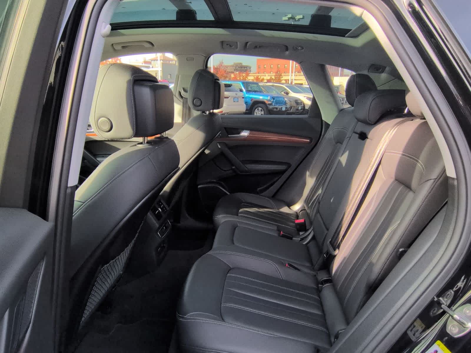 Thumbnail: 2023 Audi Q5 - 21