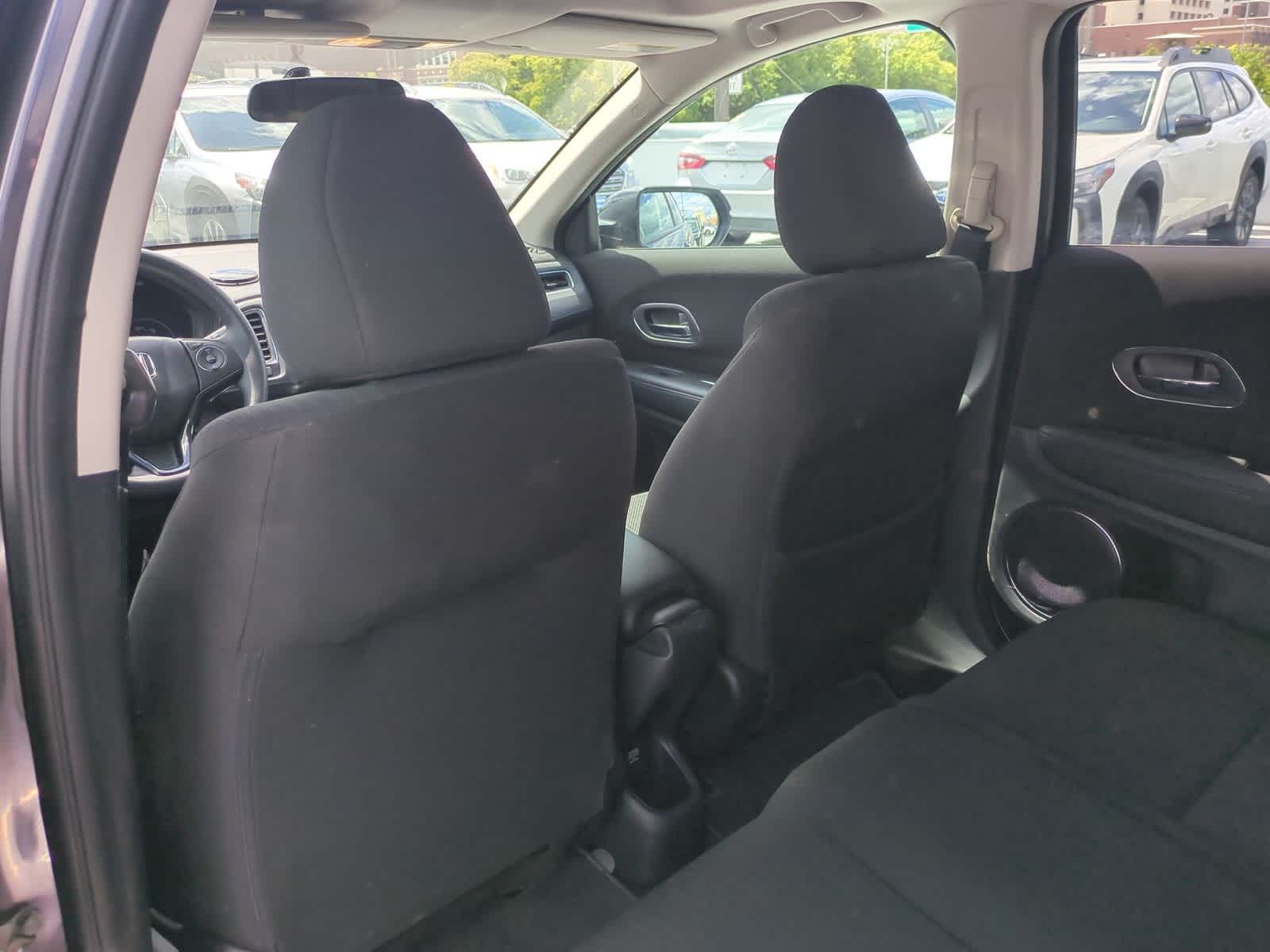 Thumbnail: 2016 Honda HR-V - 18