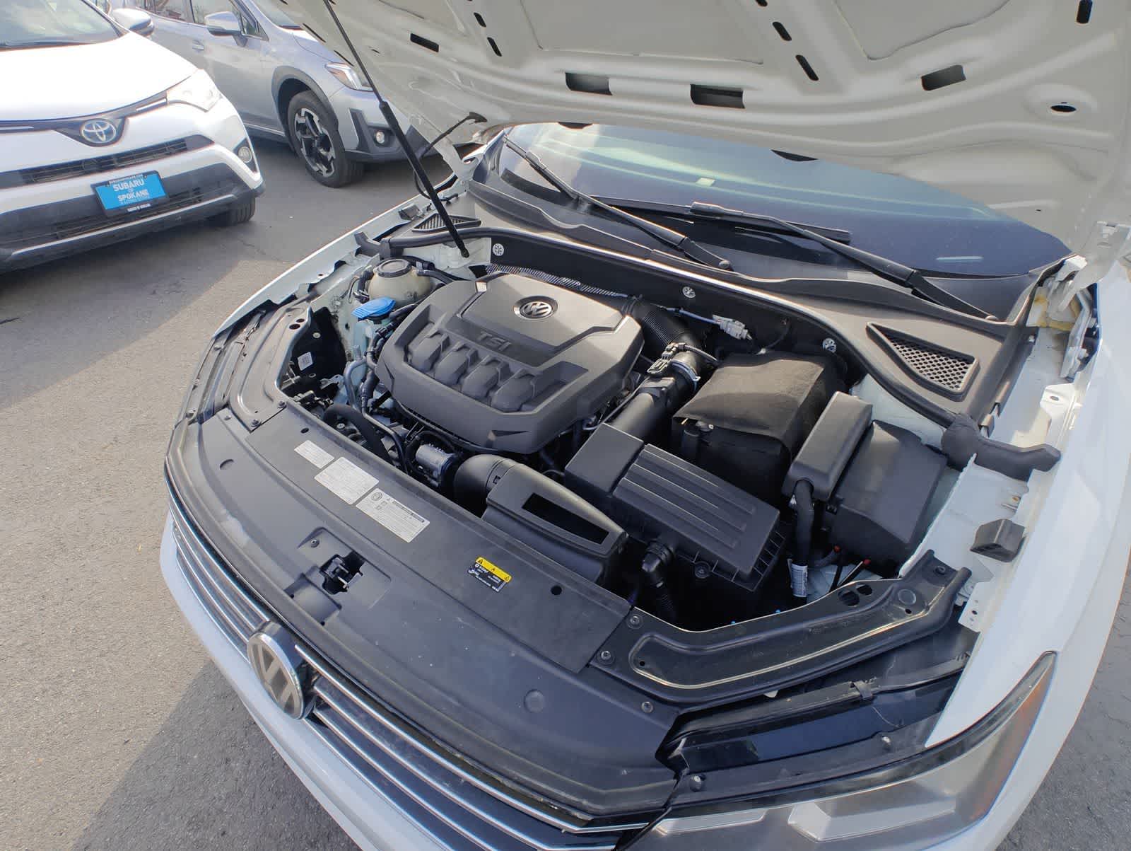 Thumbnail: 2018 Volkswagen Passat - 14