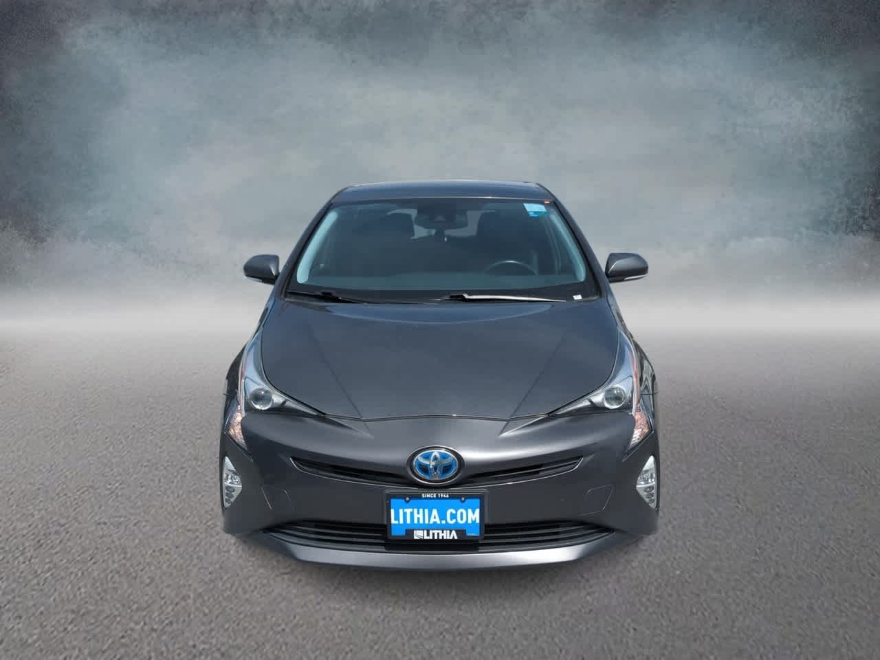 2017 Toyota Prius Four photo 3