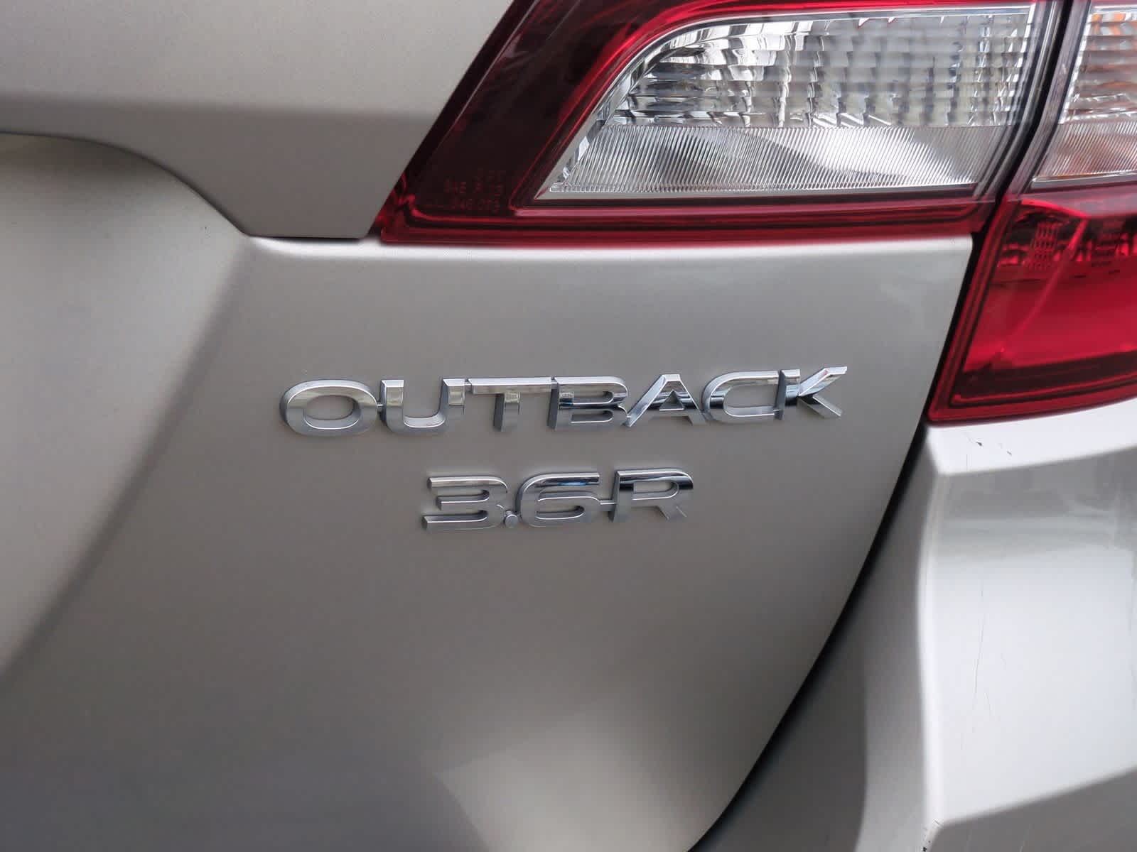 Thumbnail: 2016 Subaru Outback - 13