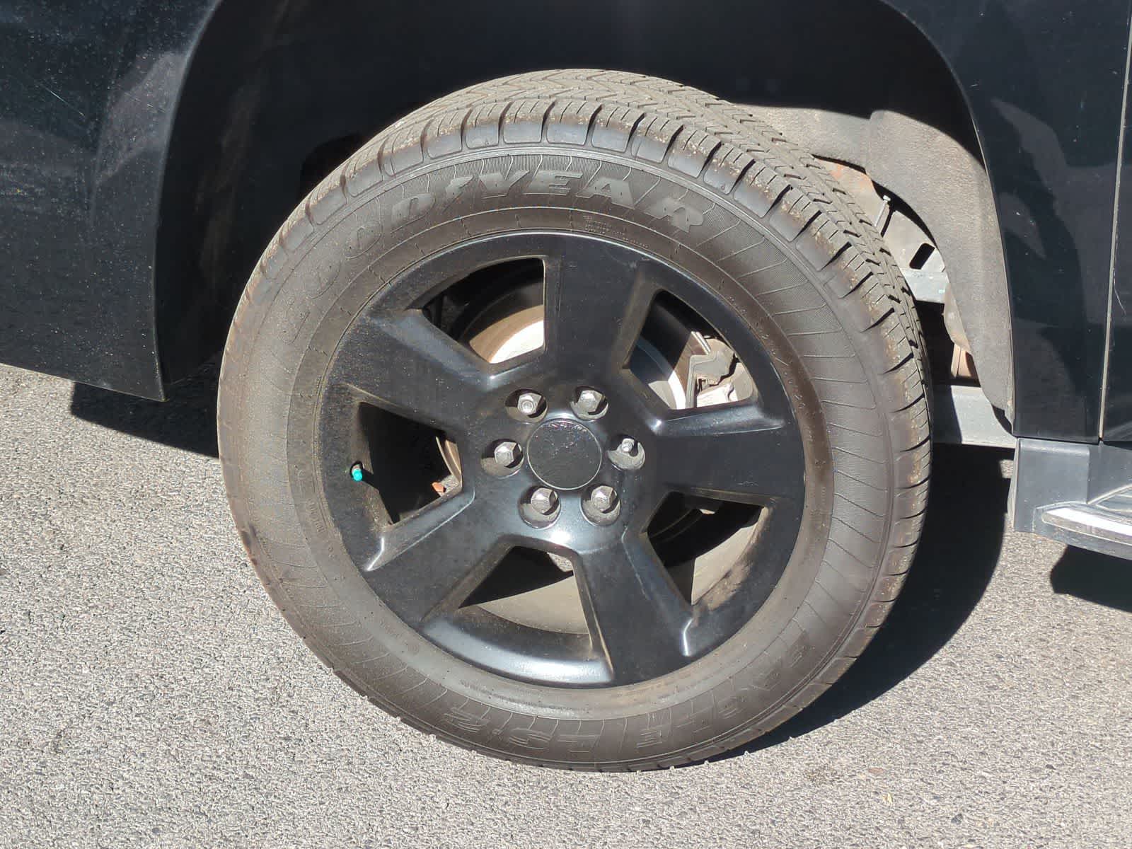 Thumbnail: 2020 Chevrolet Suburban - 14