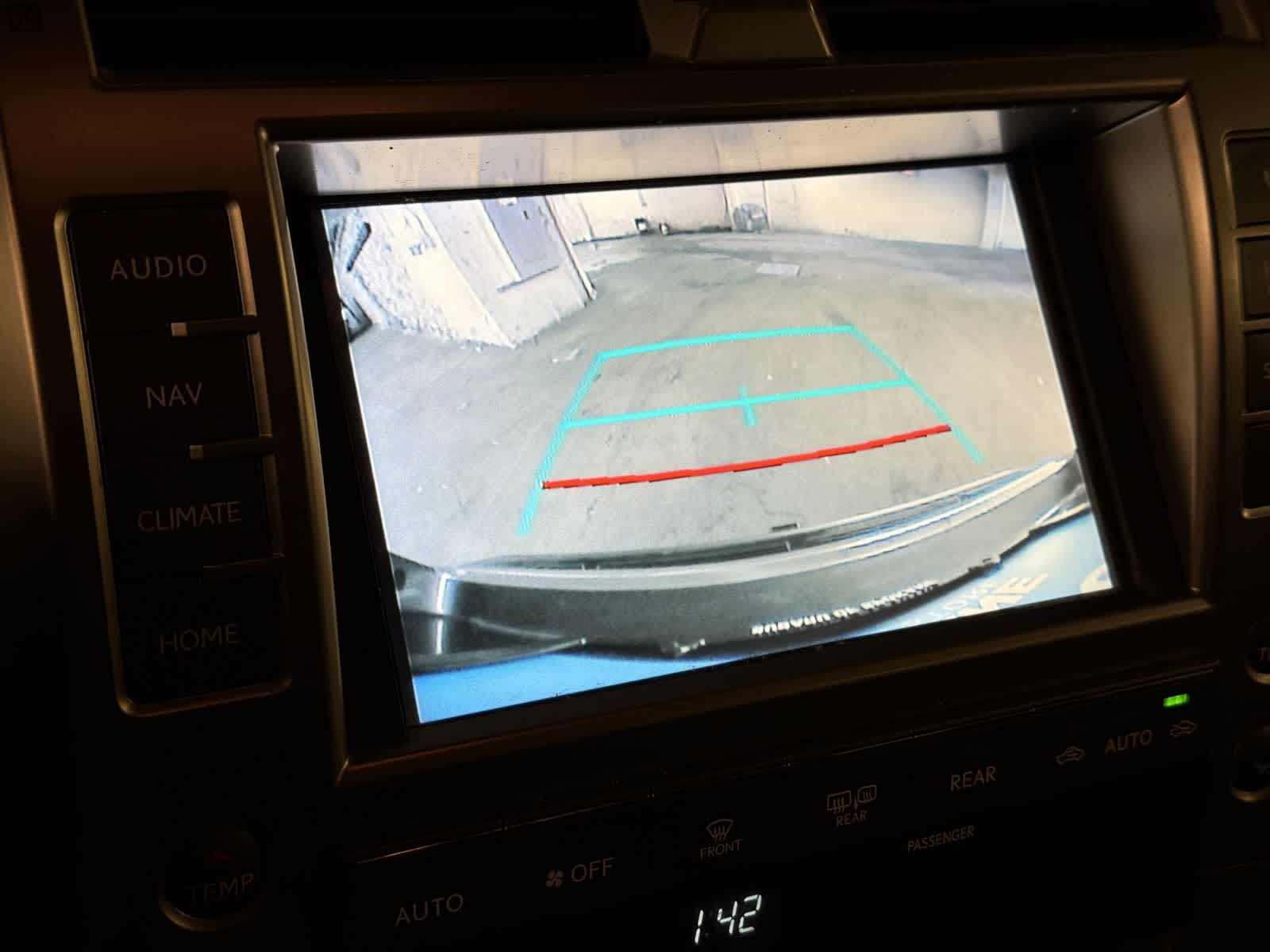 Thumbnail: 2020 Lexus GX - 32