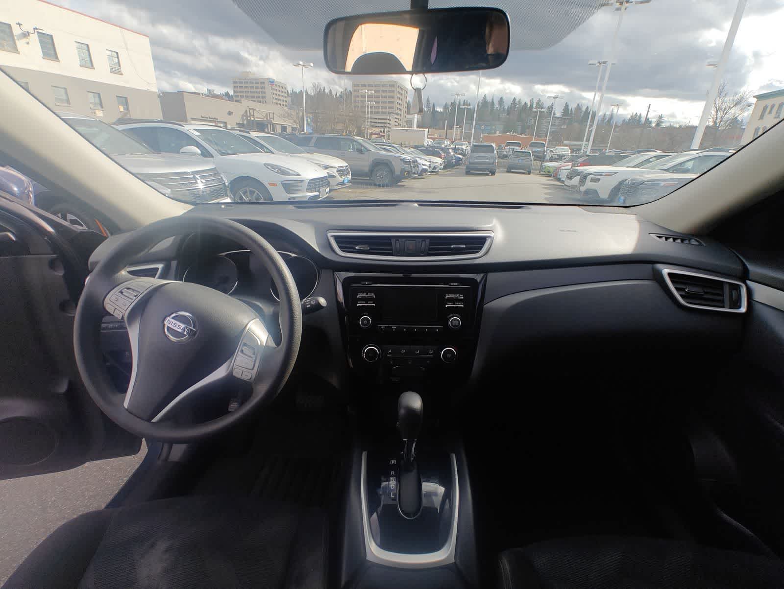 Thumbnail: 2016 Nissan Rogue - 15