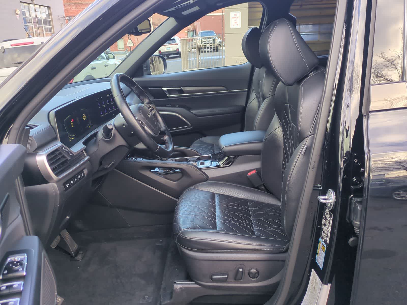 Thumbnail: 2024 Kia Telluride - 17