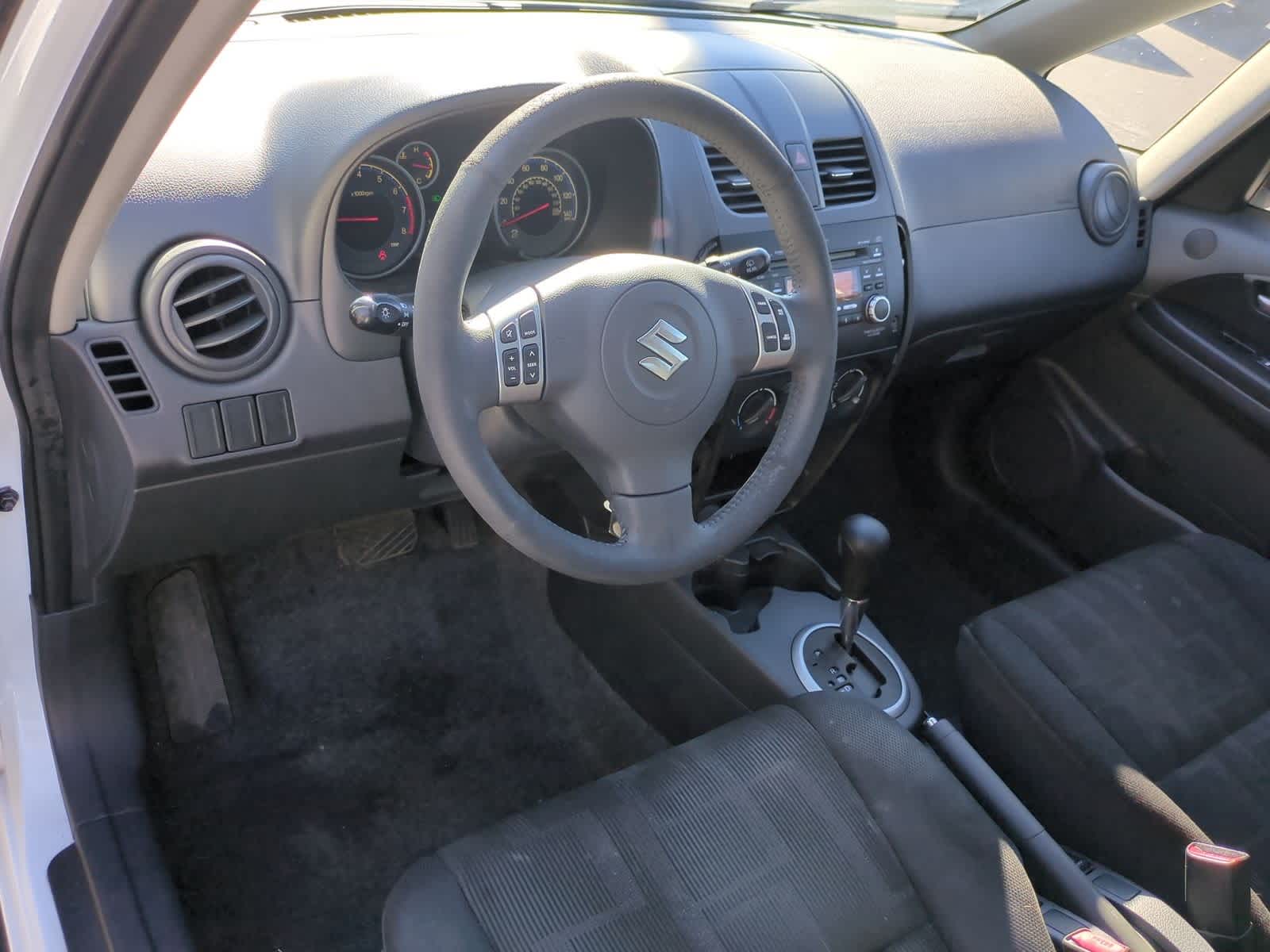 Thumbnail: 2012 Suzuki SX4 - 10